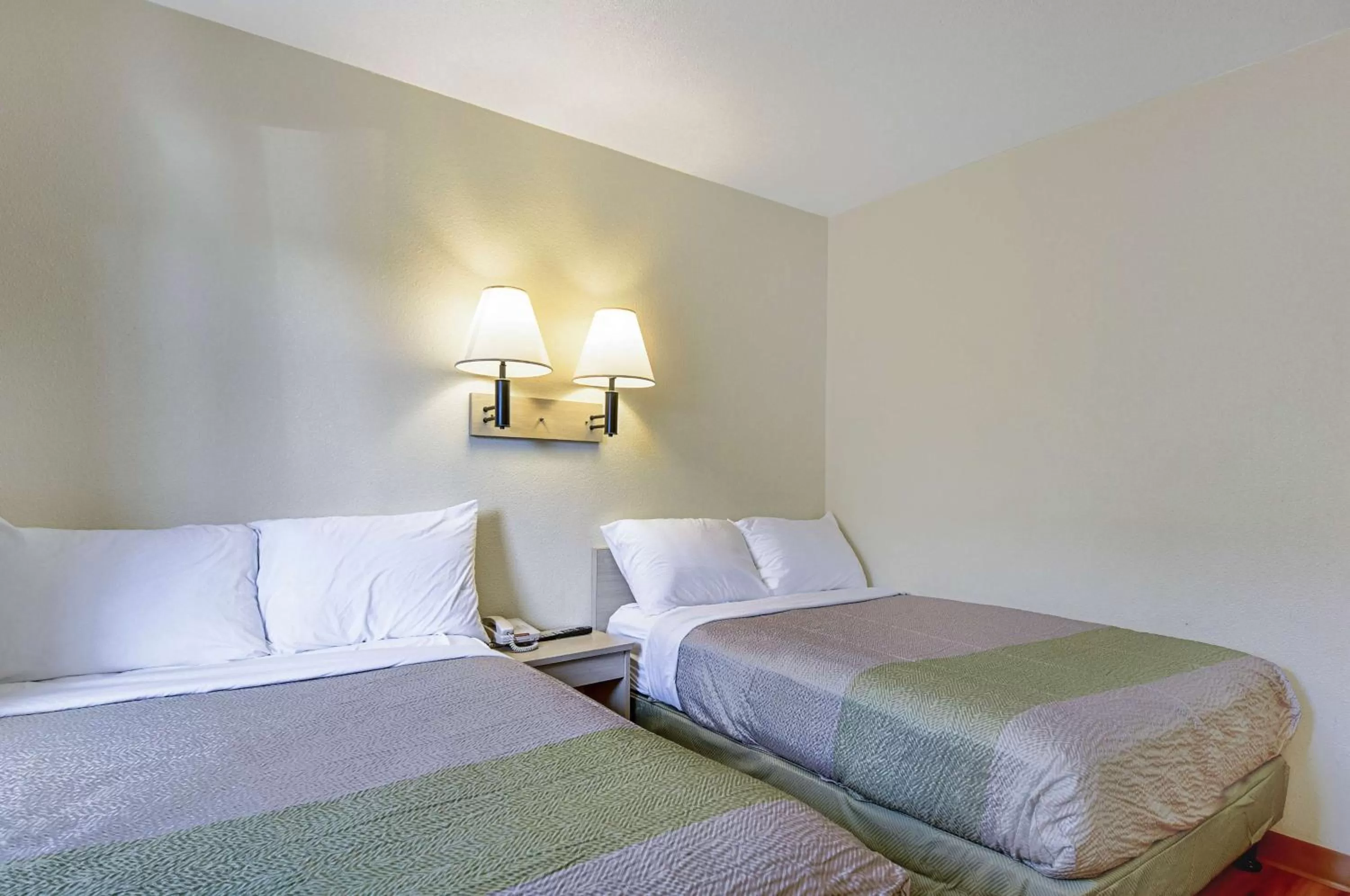 Bedroom, Bed in Motel 6-South Lake Tahoe, CA