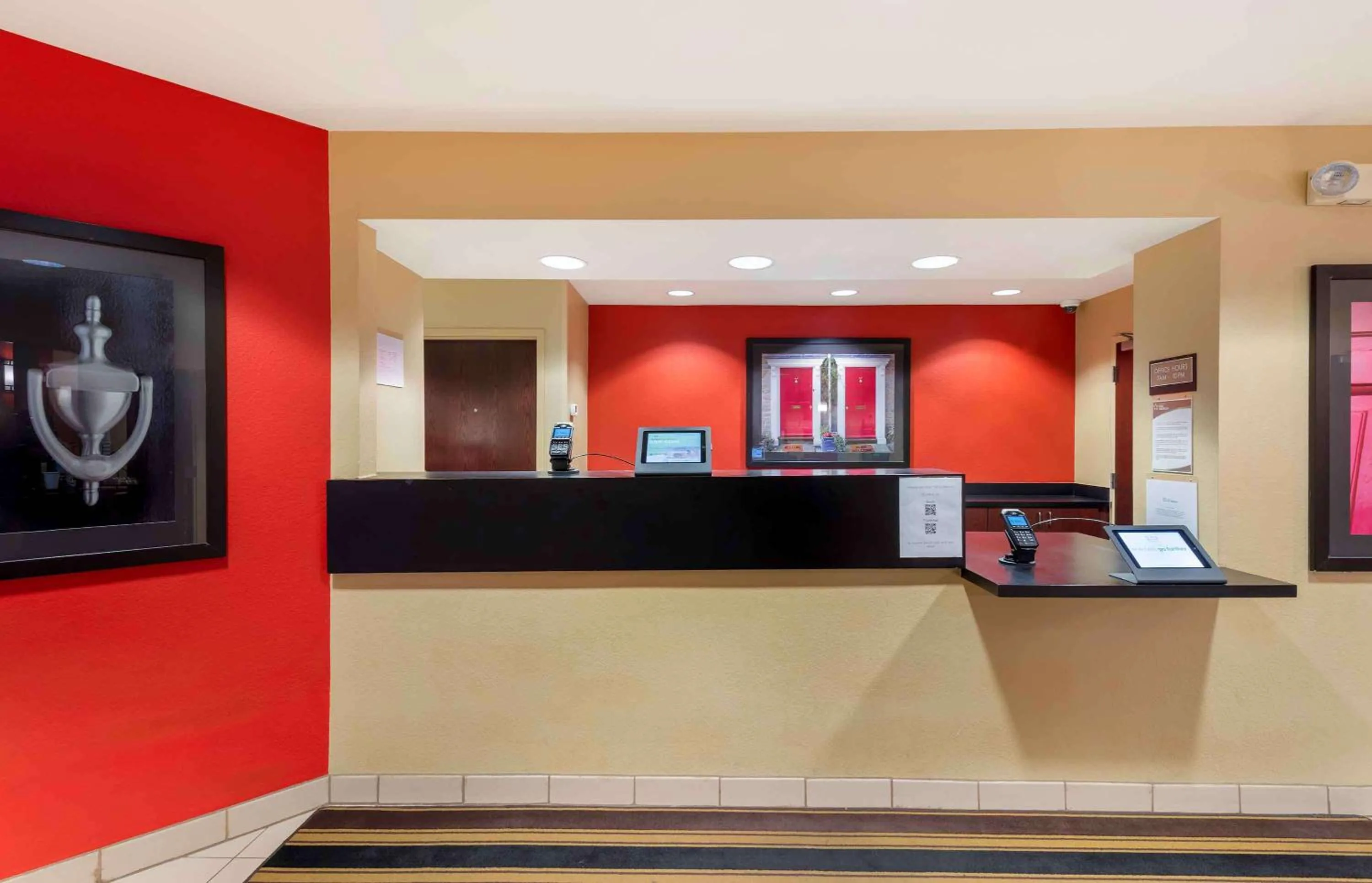 Lobby or reception in MainStay Suites Rochester South Mayo Clinic