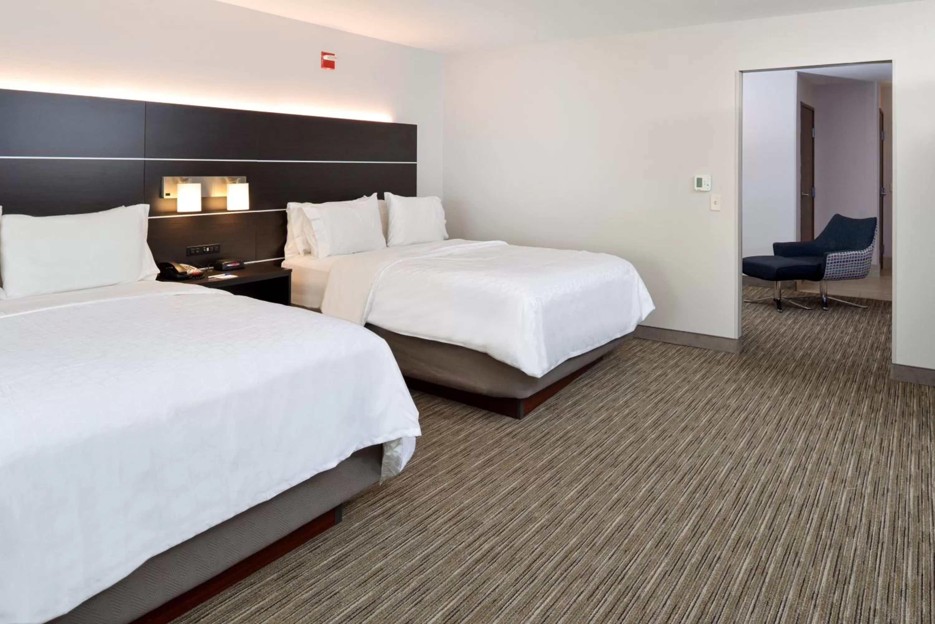 Photo of the whole room, Bed in Holiday Inn Express & Suites Pueblo by IHG