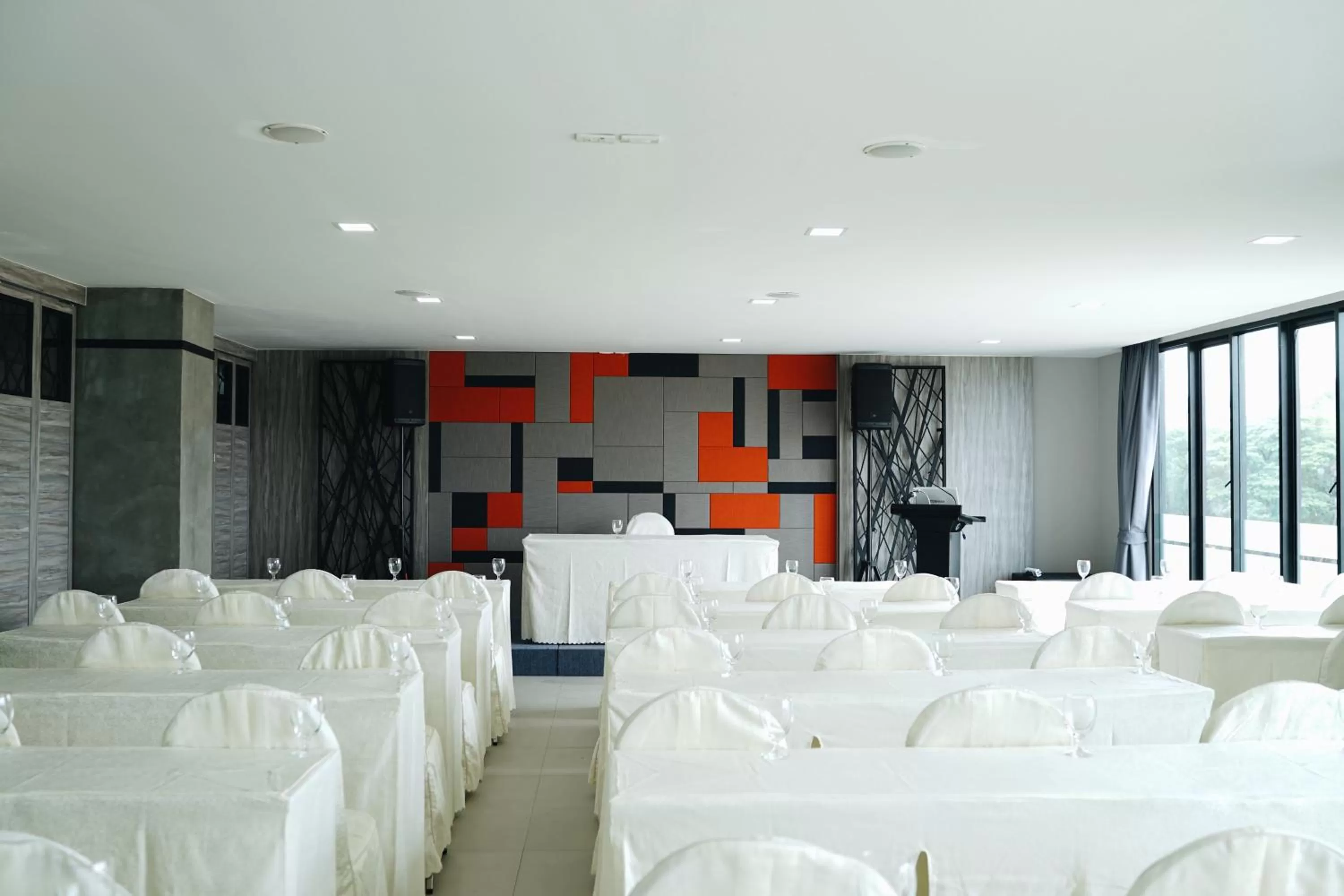 deVloft hotel Korat