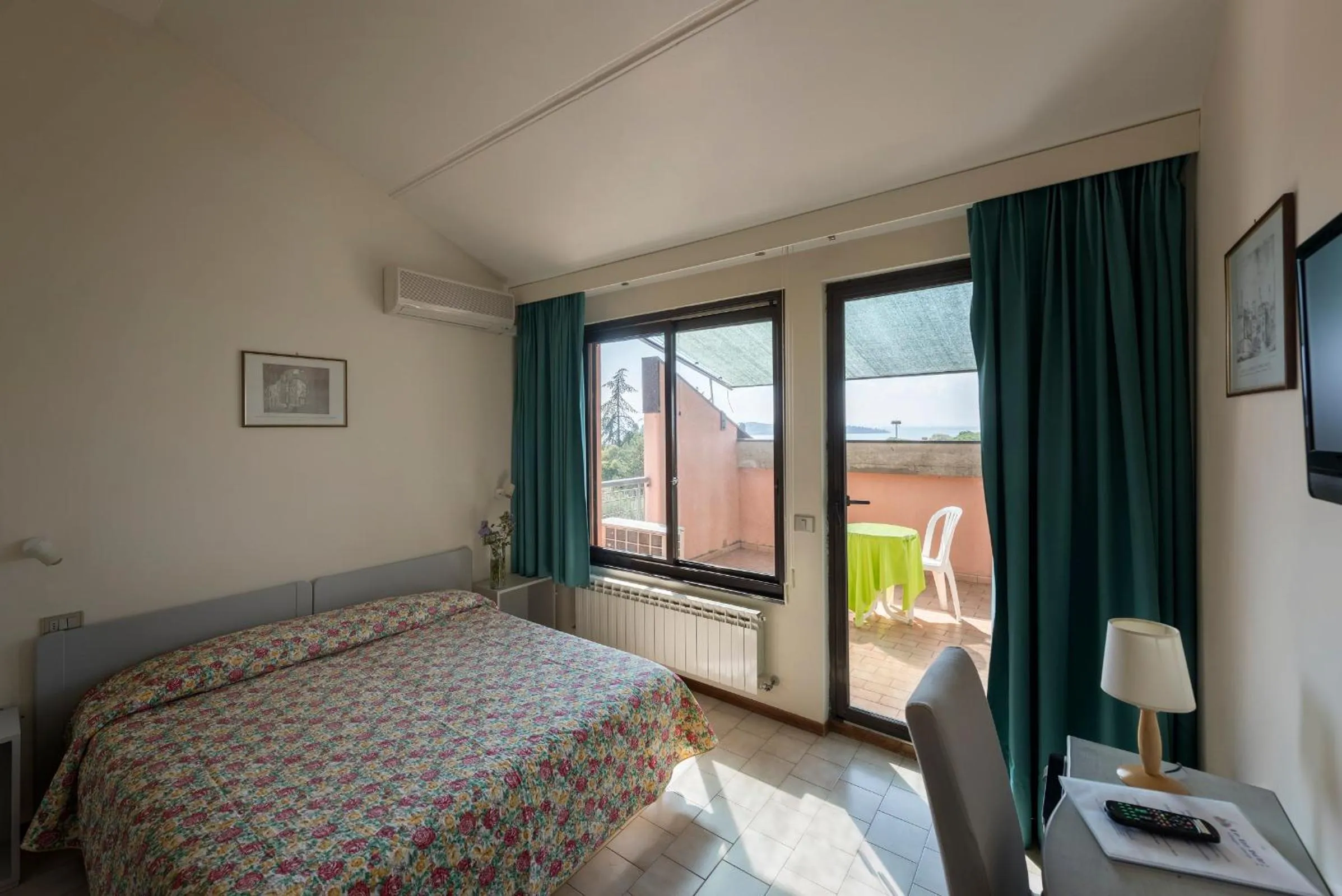 Bedroom, Bed in Hotel Le Tre Isole