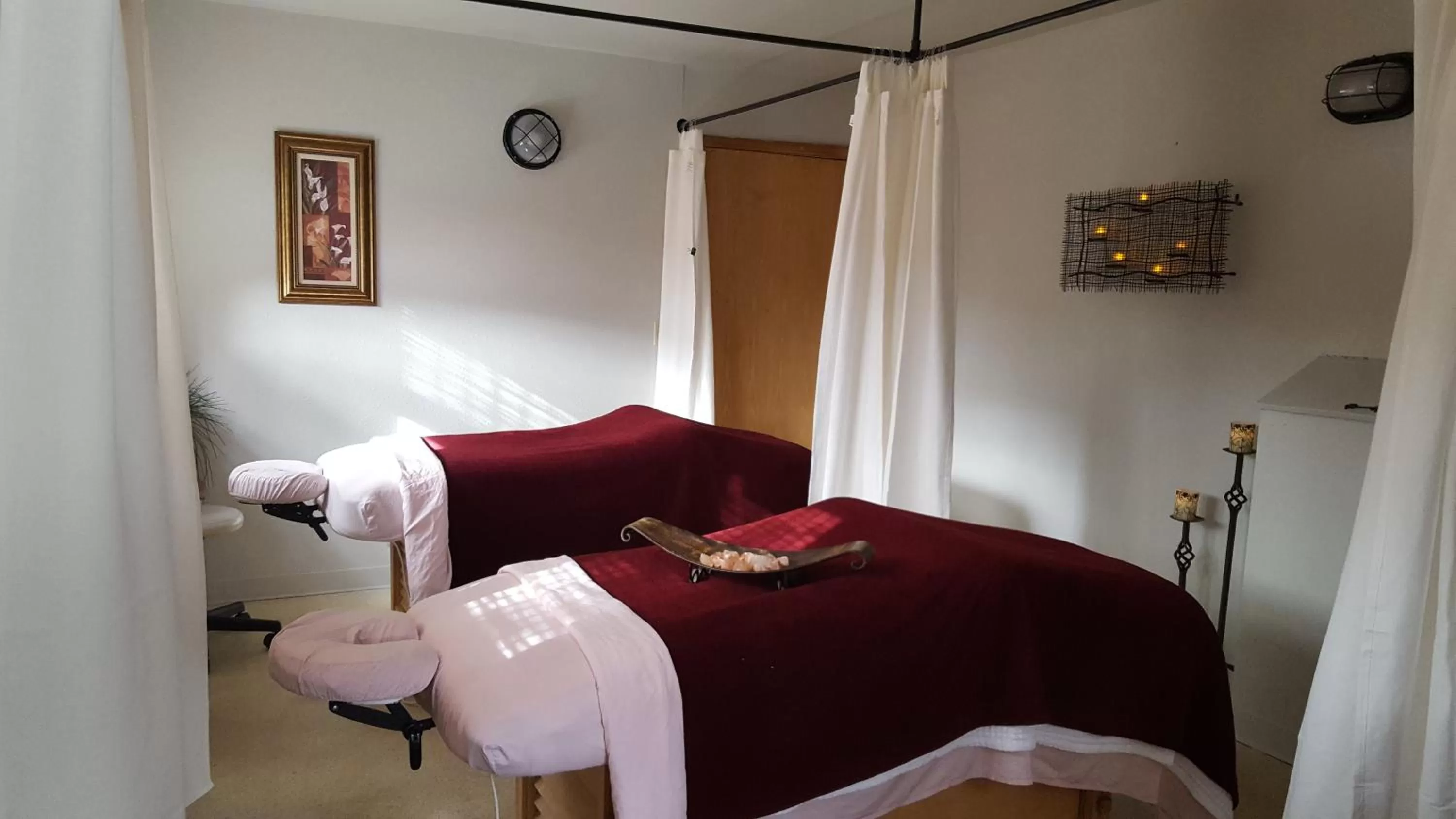 Activities, Bed in Carson Hot Springs Resort & Spa