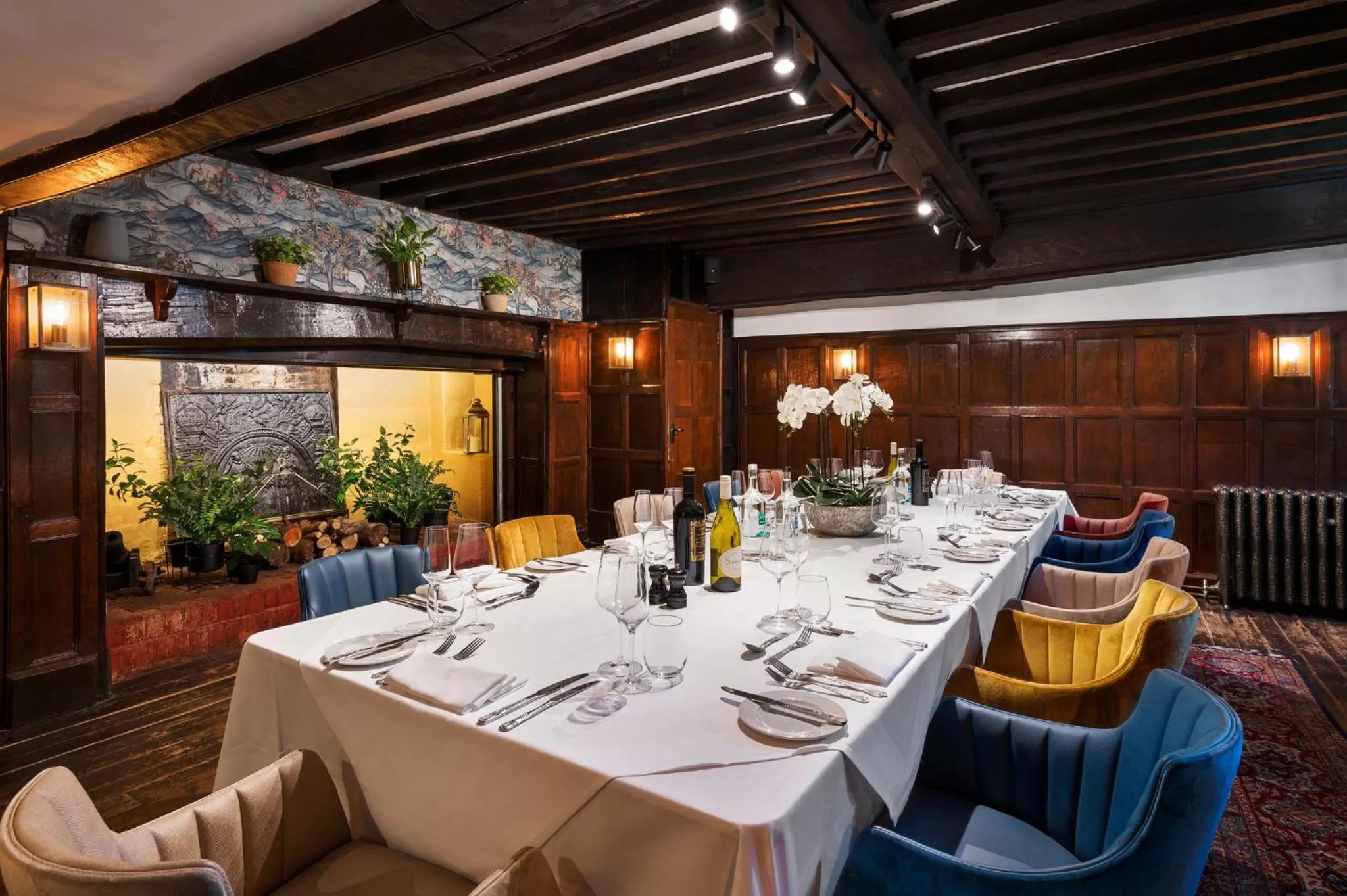 Restaurant/places to eat in voco Lythe Hill Hotel & Spa by IHG