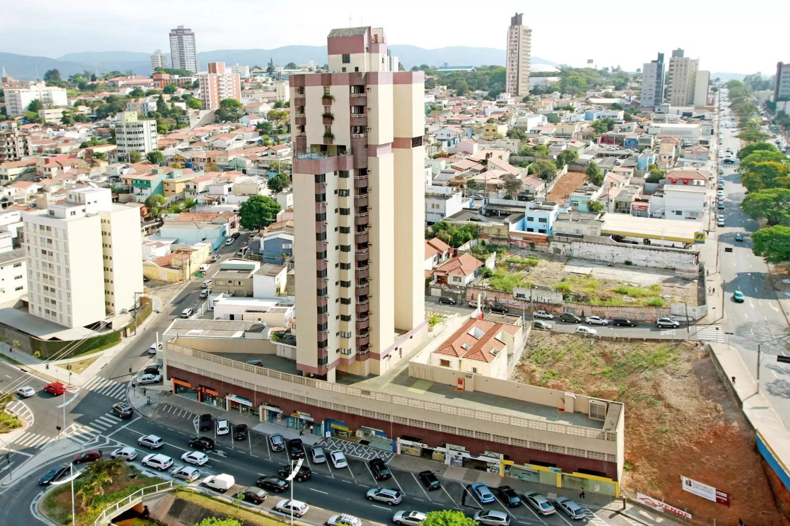 Facade/entrance, Bird's-eye View in Travel Inn Saint Charles