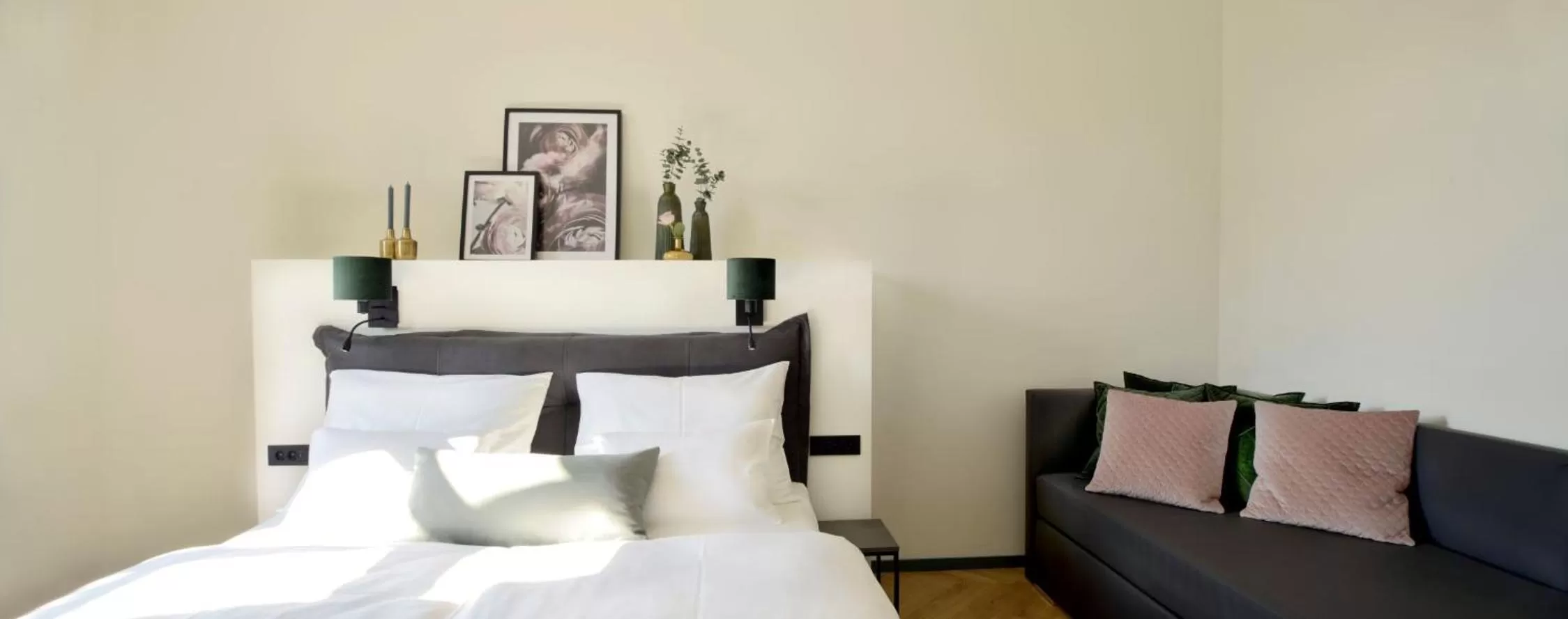 Bed in Hotel Maribor & Garden Rooms