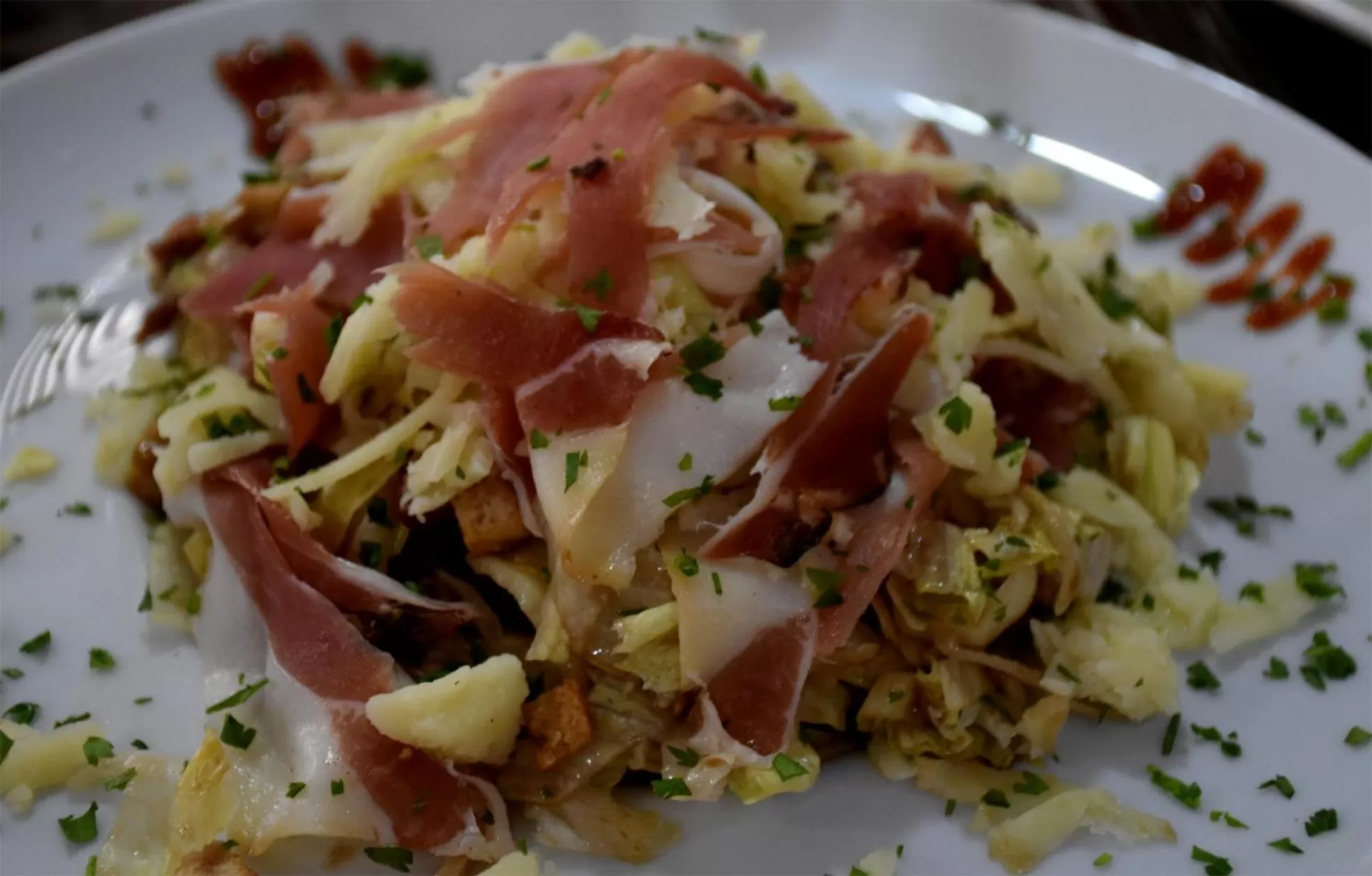 Hotel and winery LOZAR