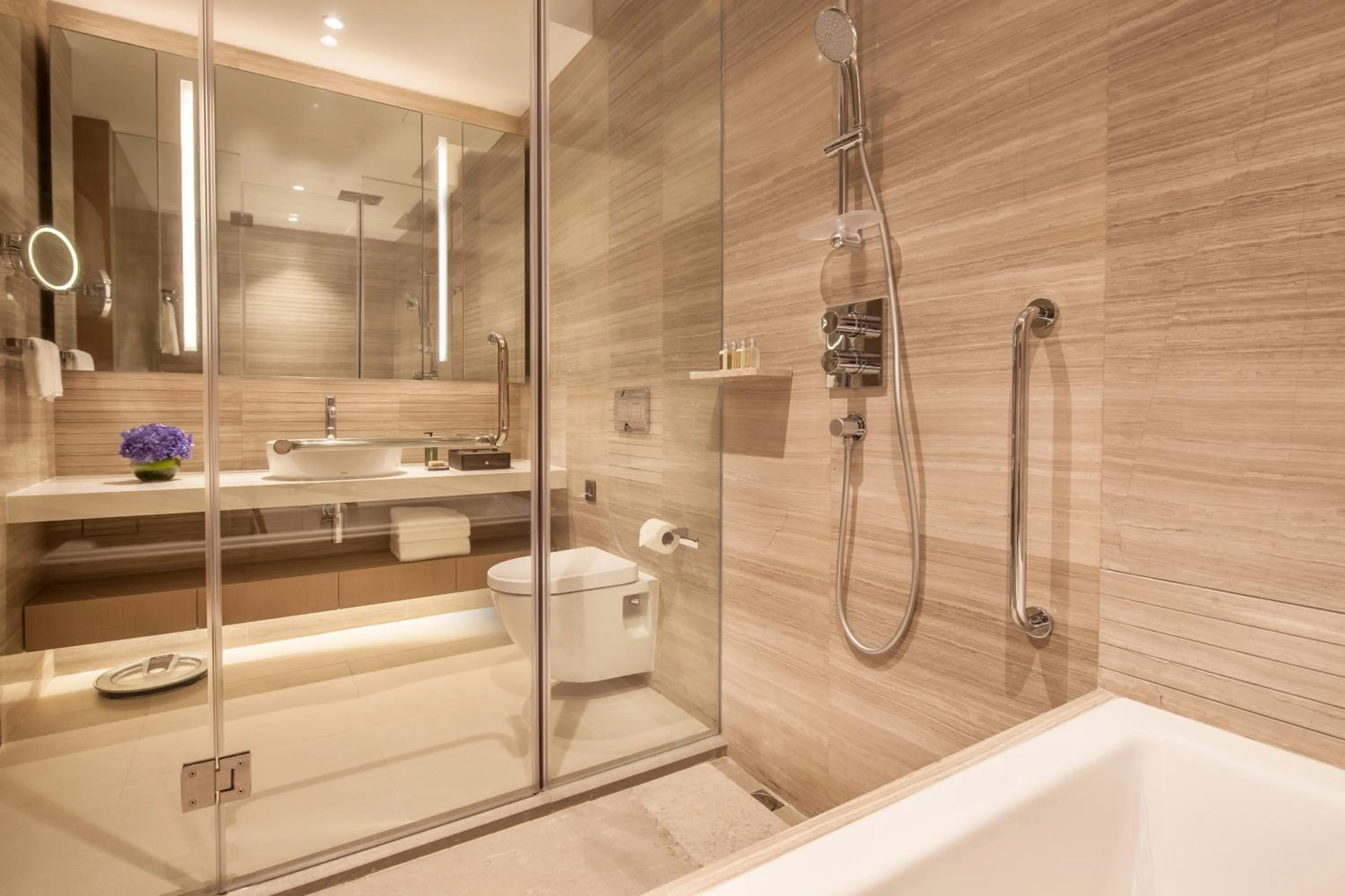 Toilet in Ascott Raffles City Shenzhen