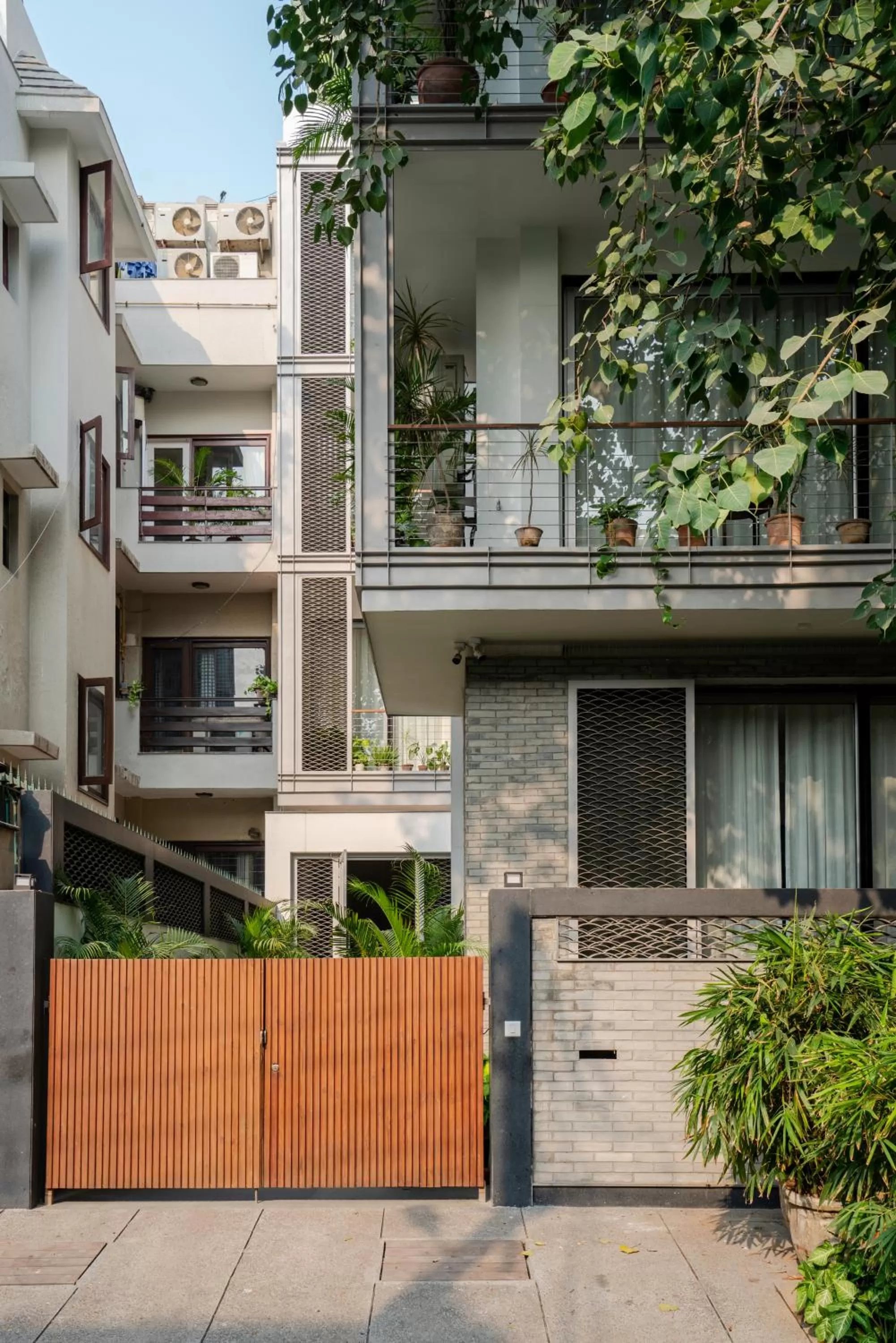 Property building in Bungalow 157