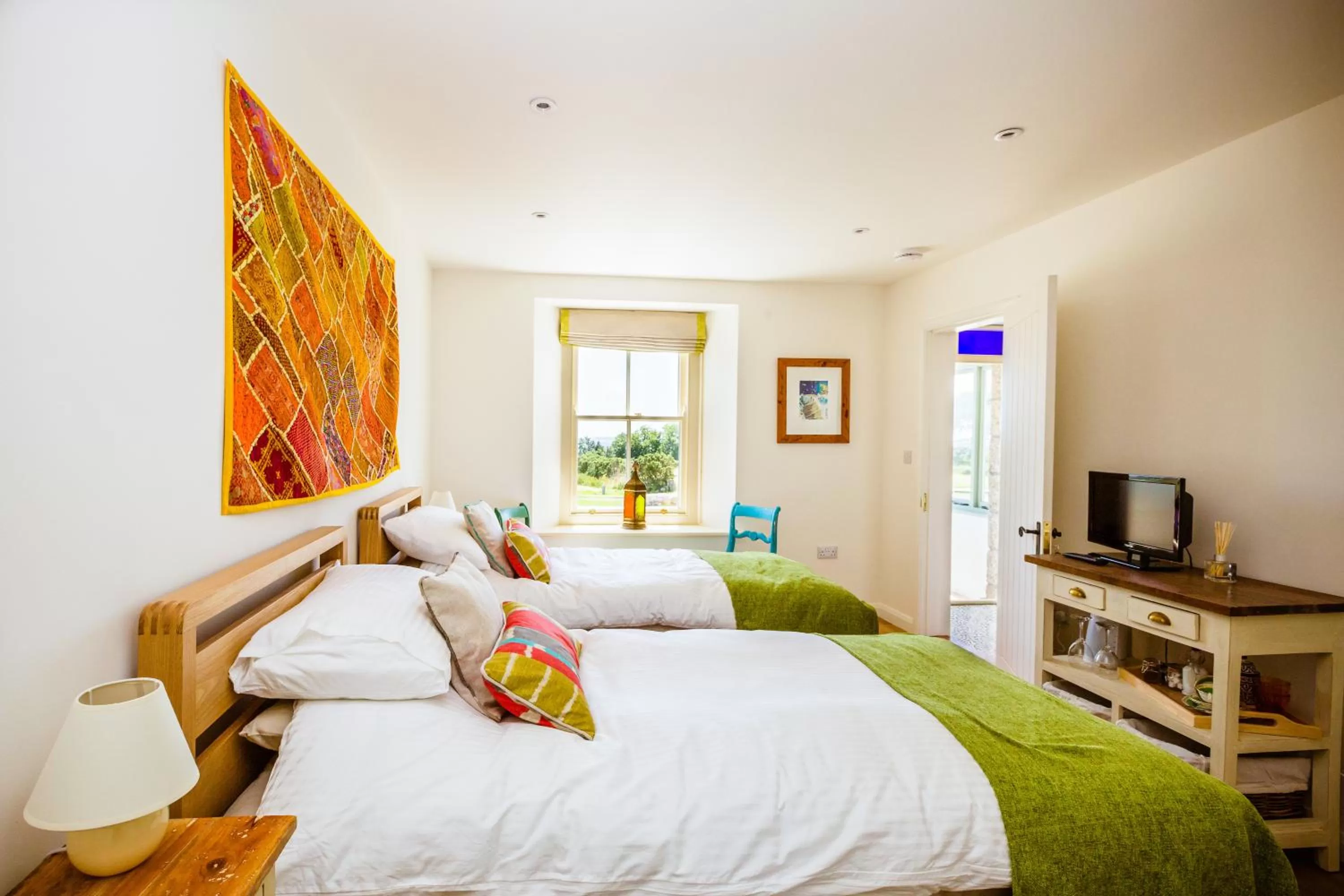 Twin Room in Fig Tree House