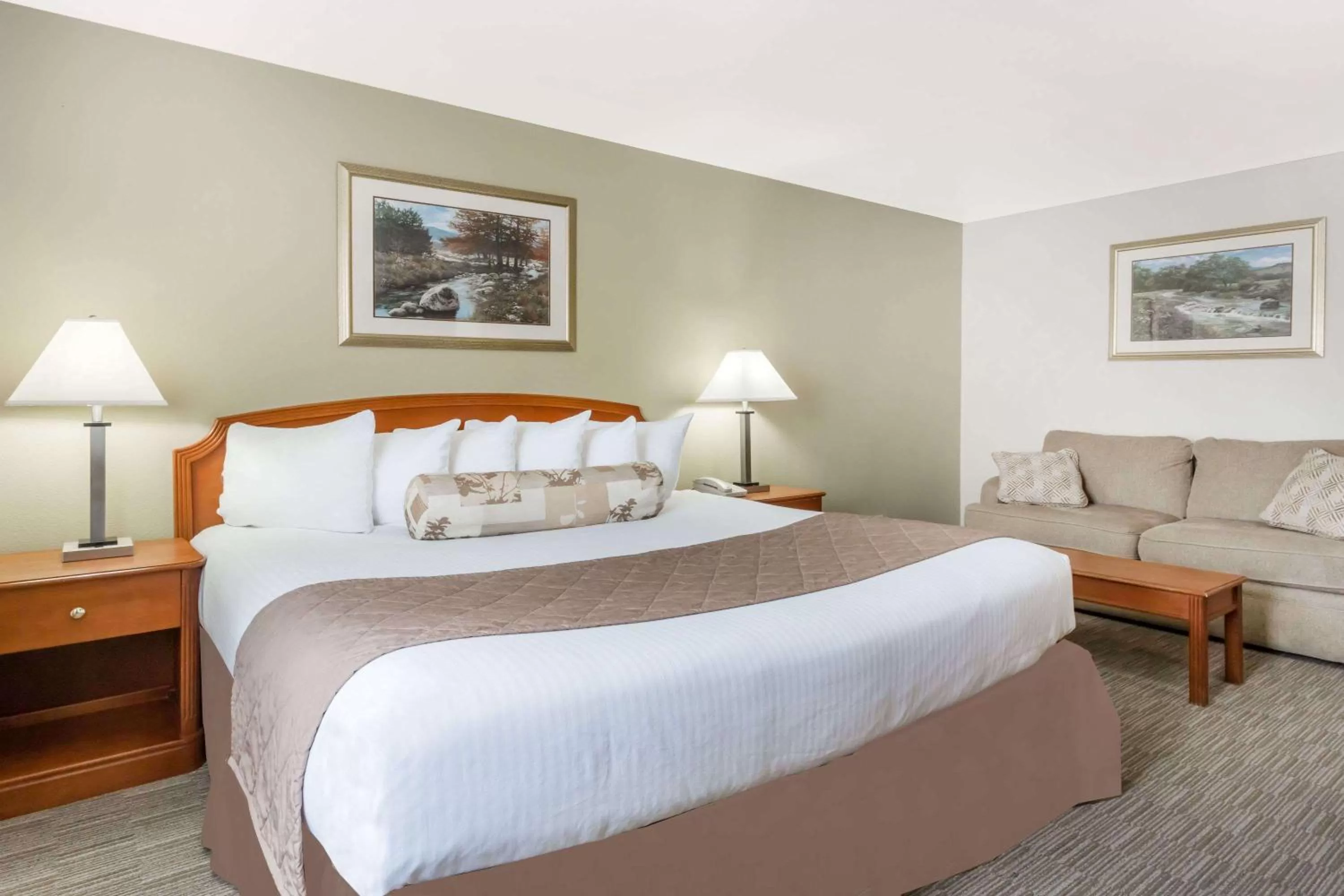 Photo of the whole room, Bed in Ramada by Wyndham Ely