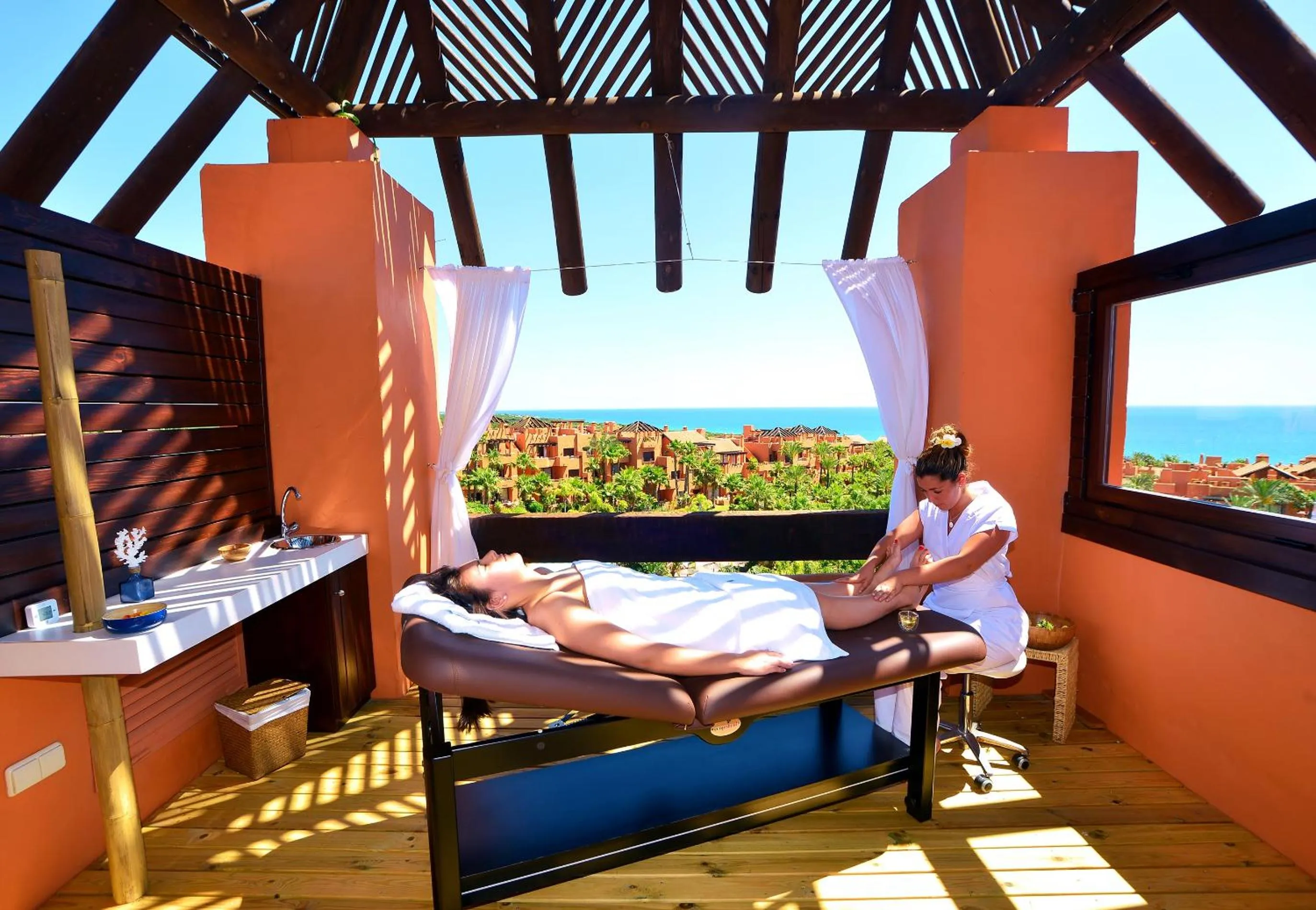 Massage in Aparthotel Novo Resort