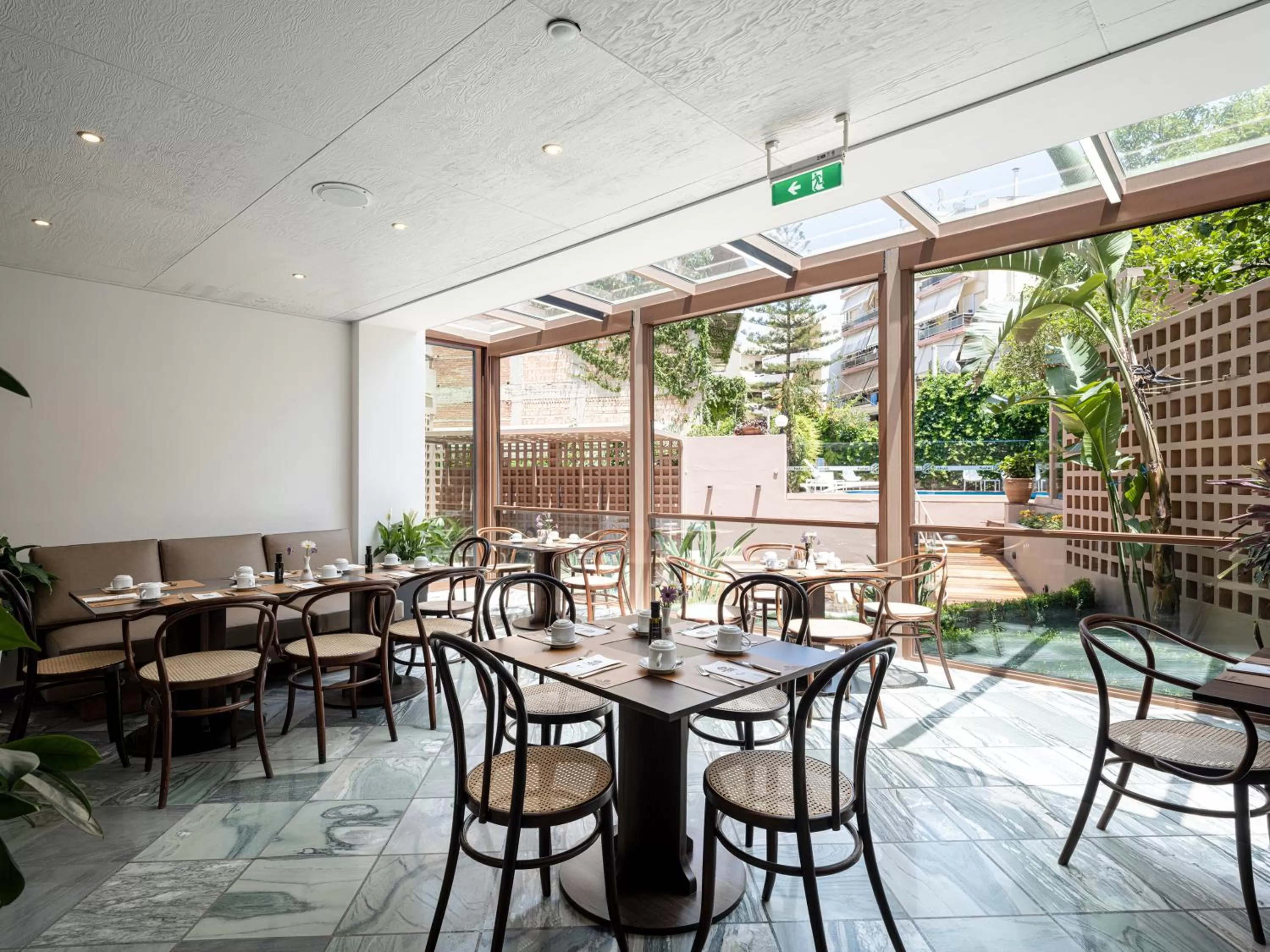 Restaurant/places to eat in Civitel Akali Hotel