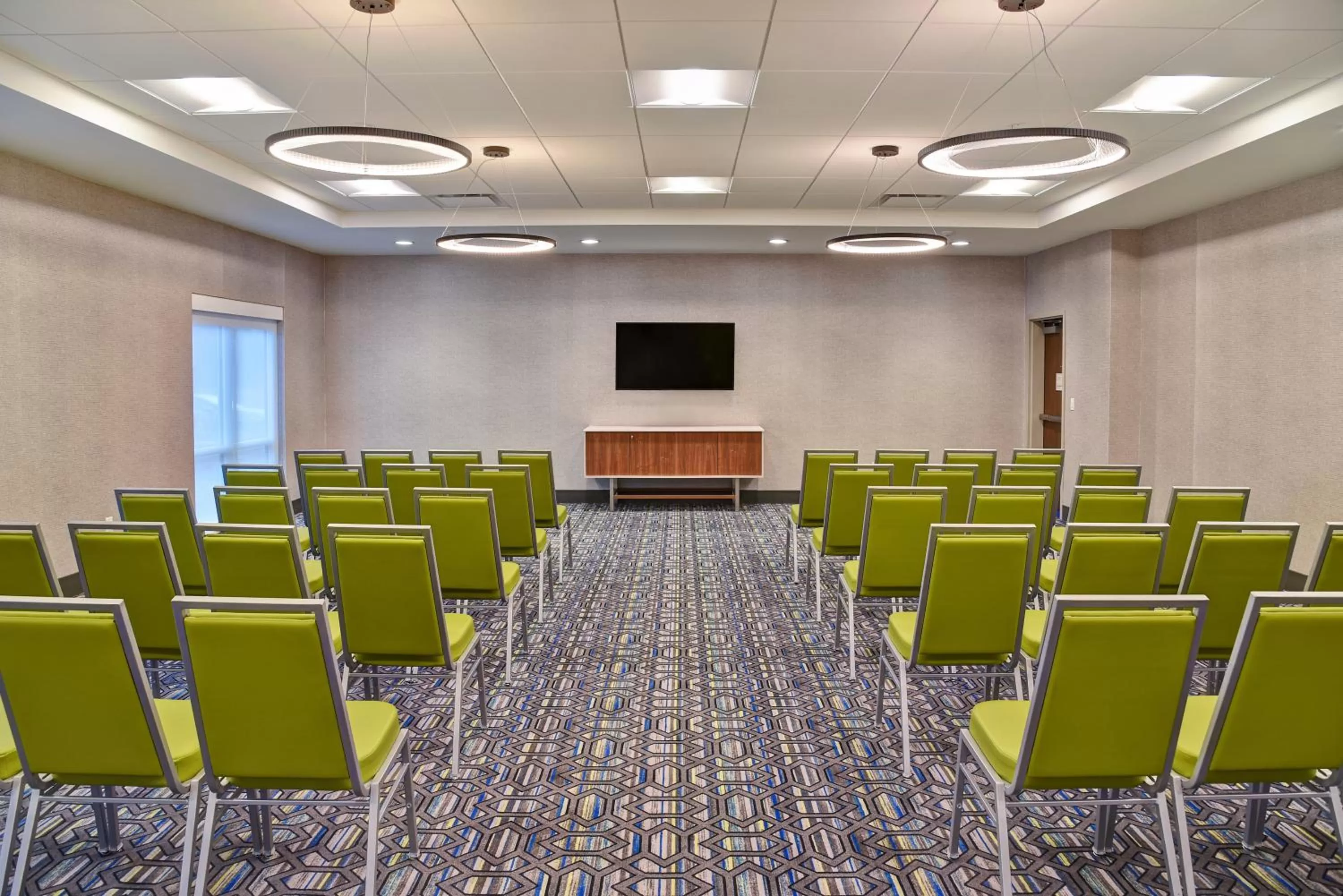 Meeting/conference room in Holiday Inn Express & Suites - Ottawa by IHG