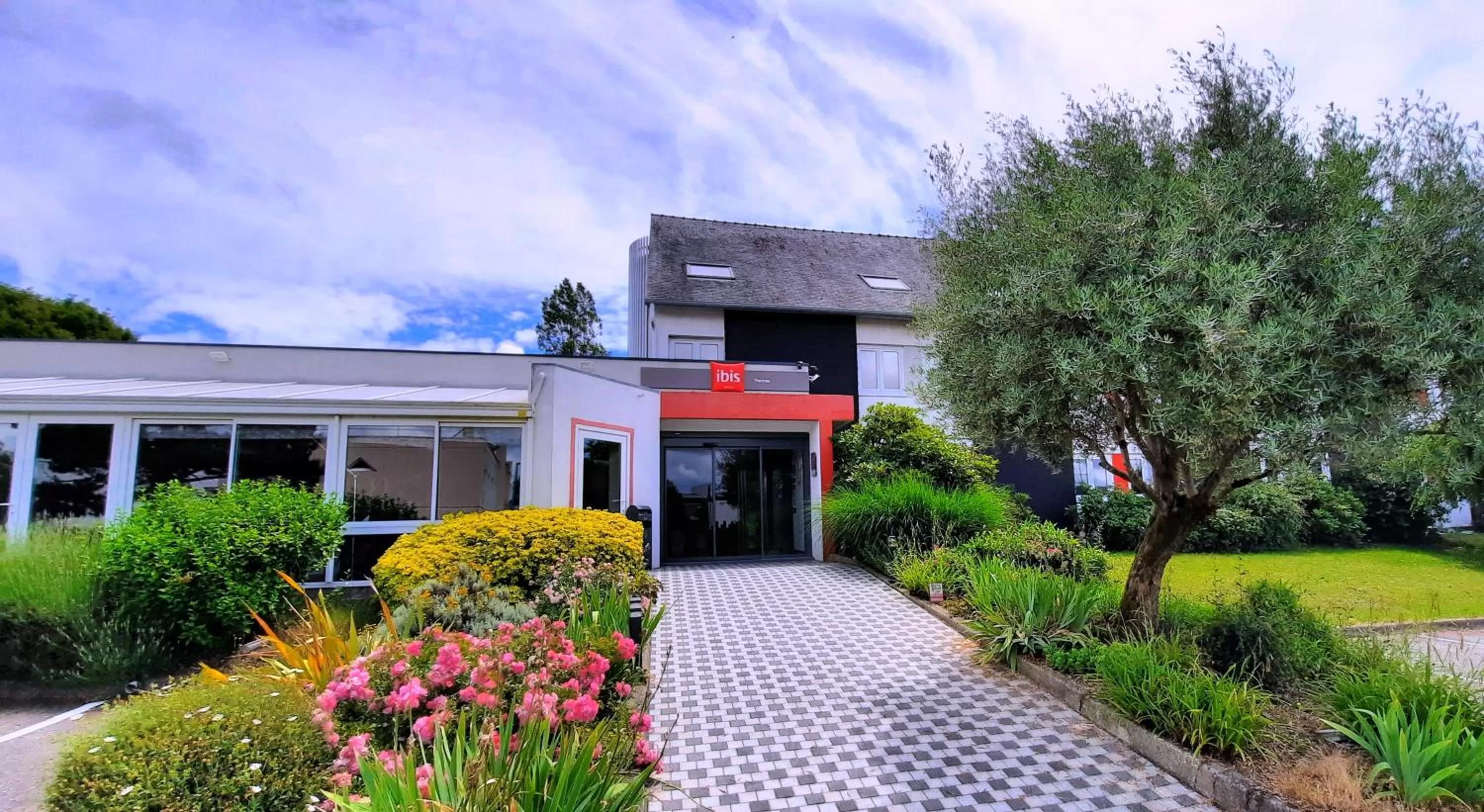 Facade/entrance in ibis Vannes