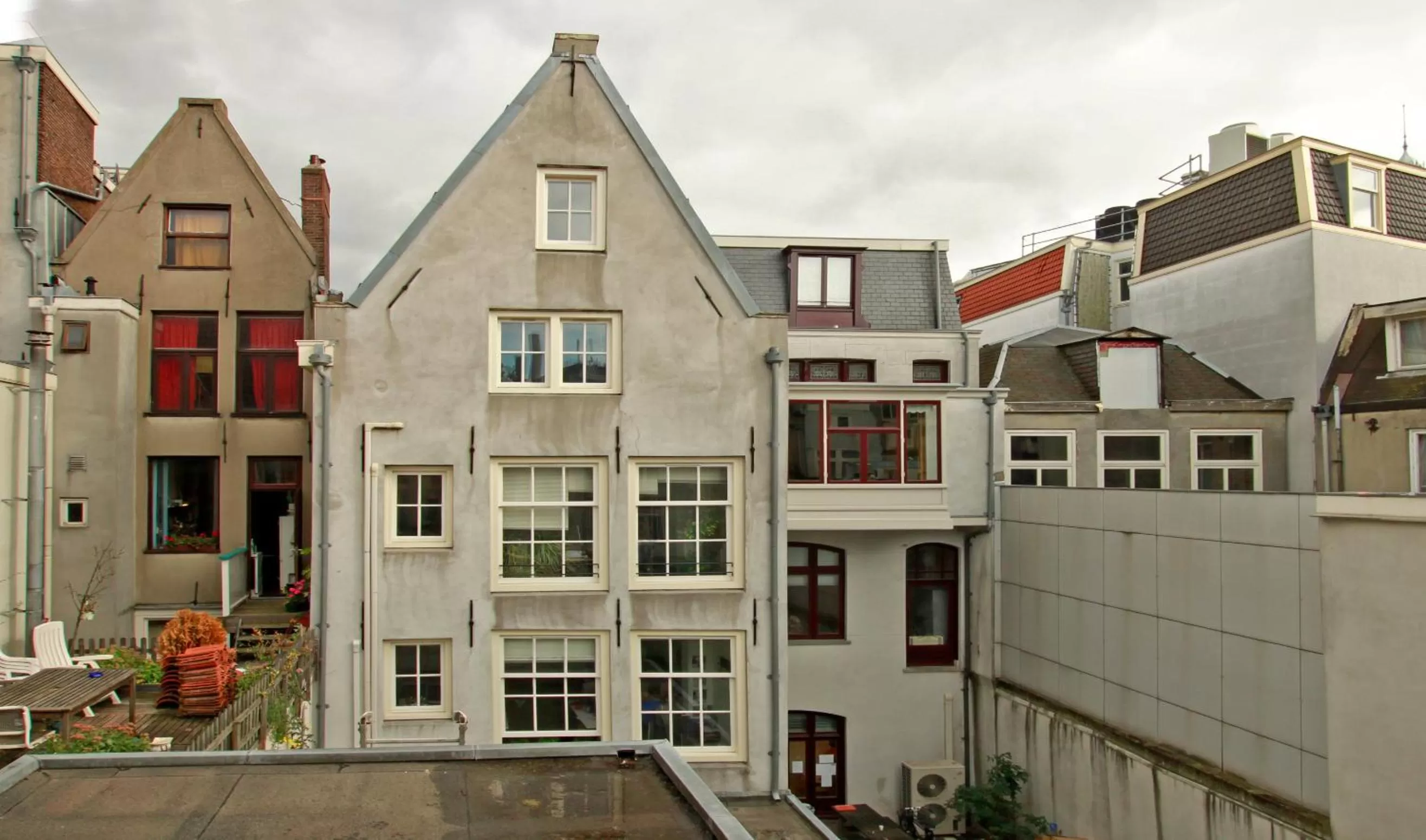 Day in A-Train Hotel