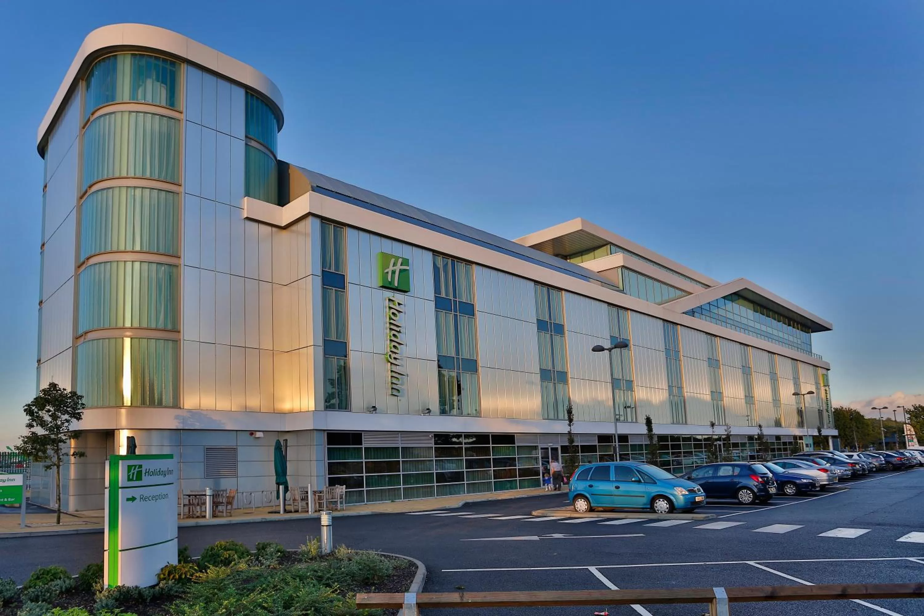 Property building in Holiday Inn Southend by IHG