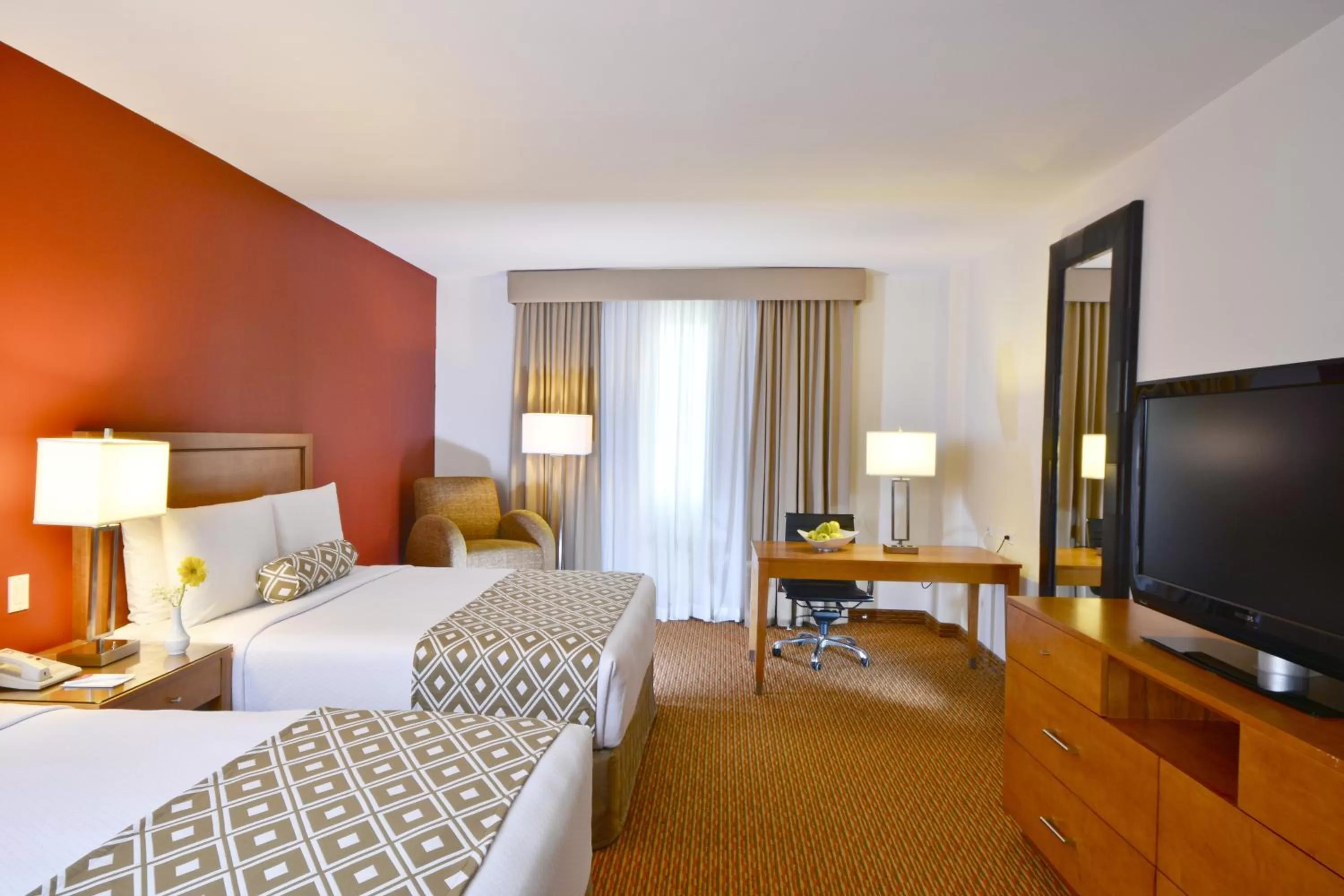 Photo of the whole room, Bed in Crowne Plaza Monterrey Aeropuerto by IHG