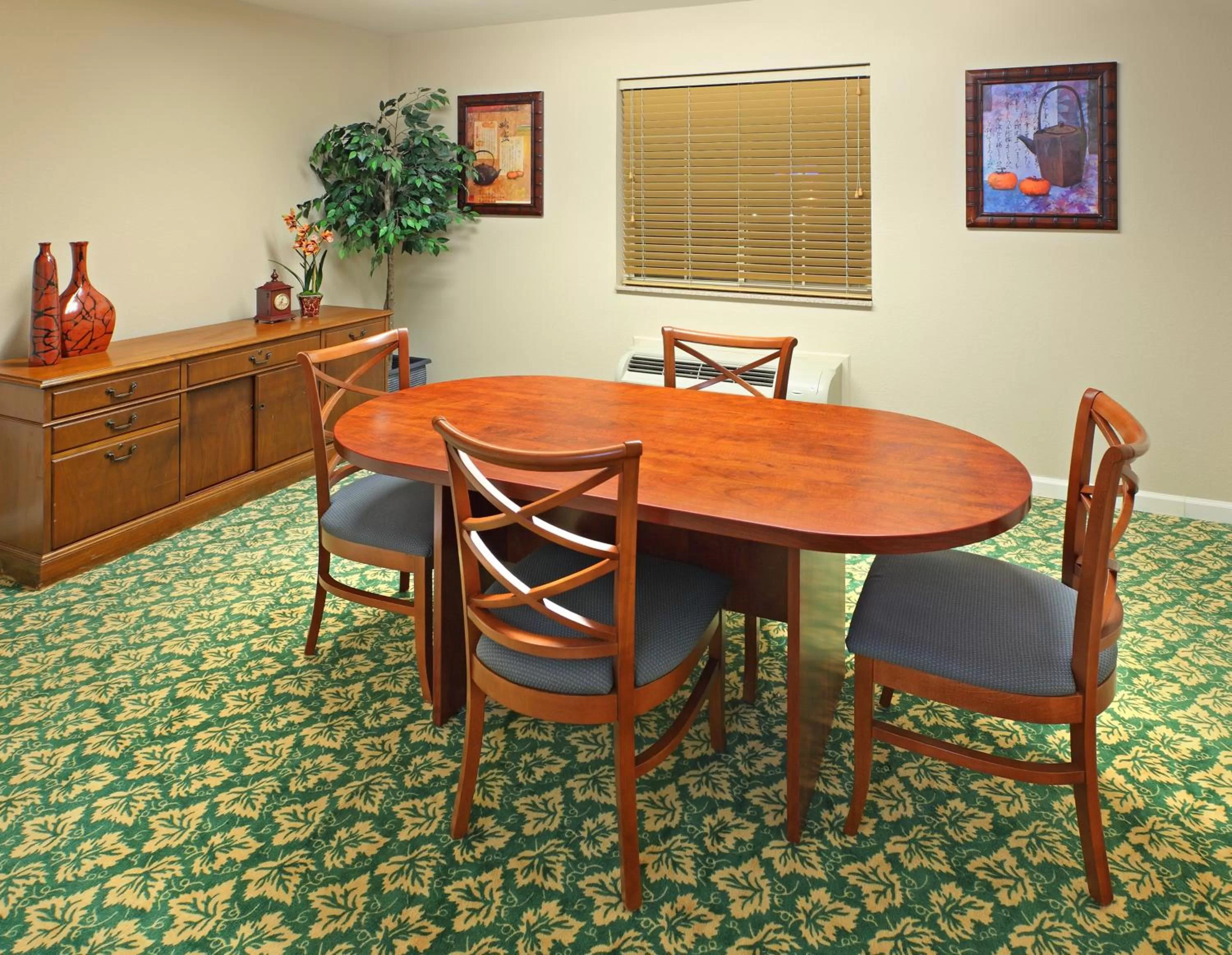 Meeting/conference room in Candlewood Suites West Little Rock by IHG
