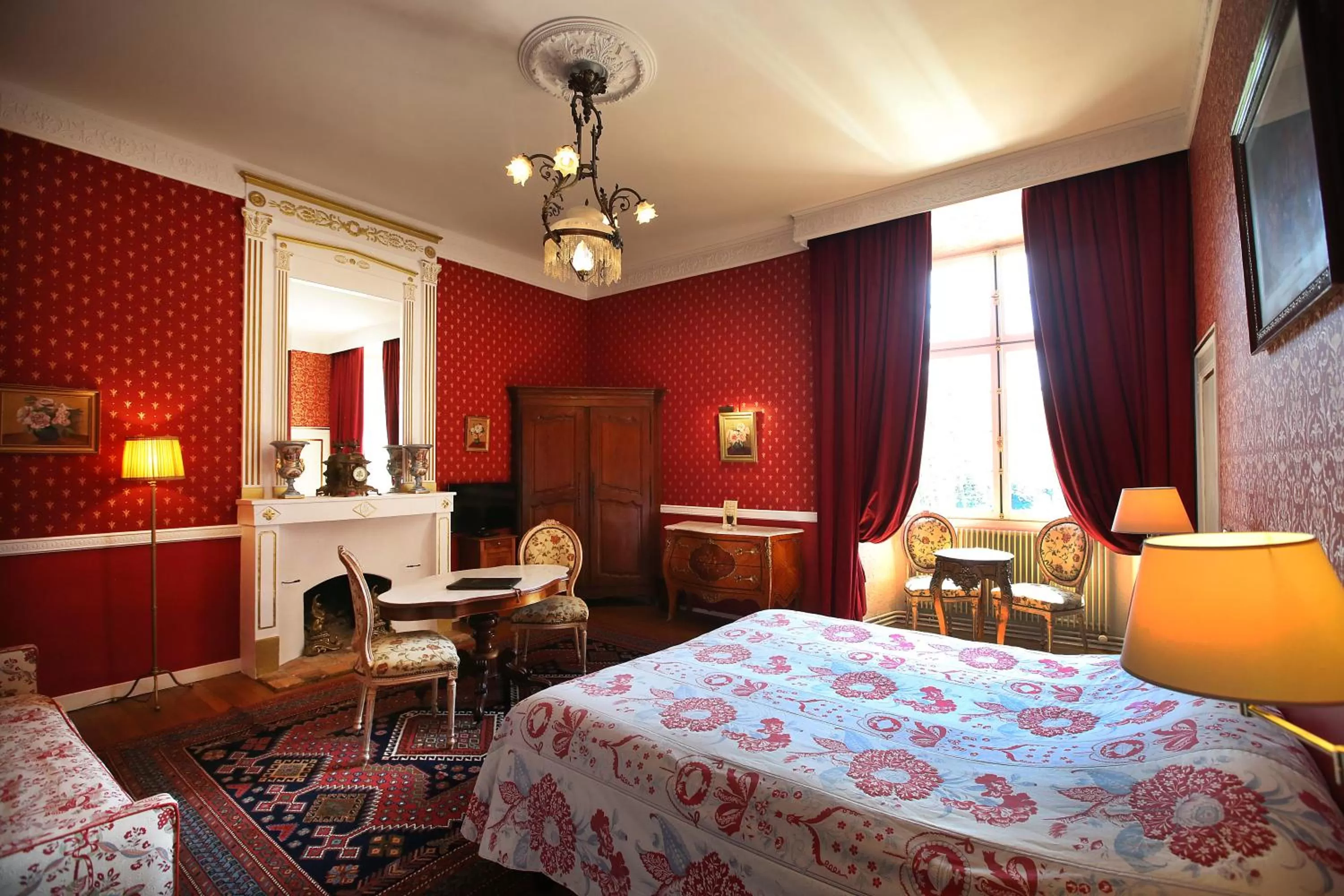 Bed in Château de la Verie