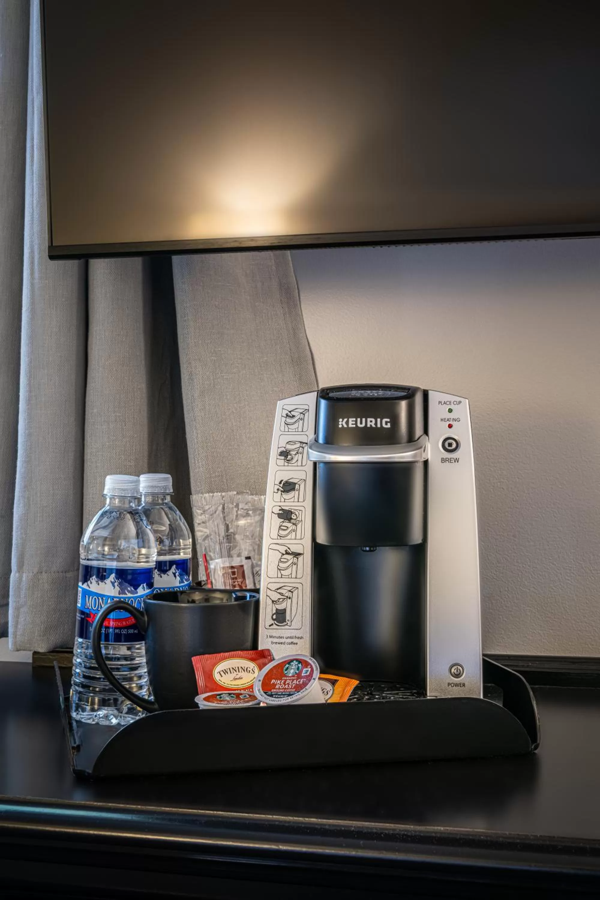 Coffee/tea facilities in Riverhouse by Weekender formerly Jack Daniels Inn