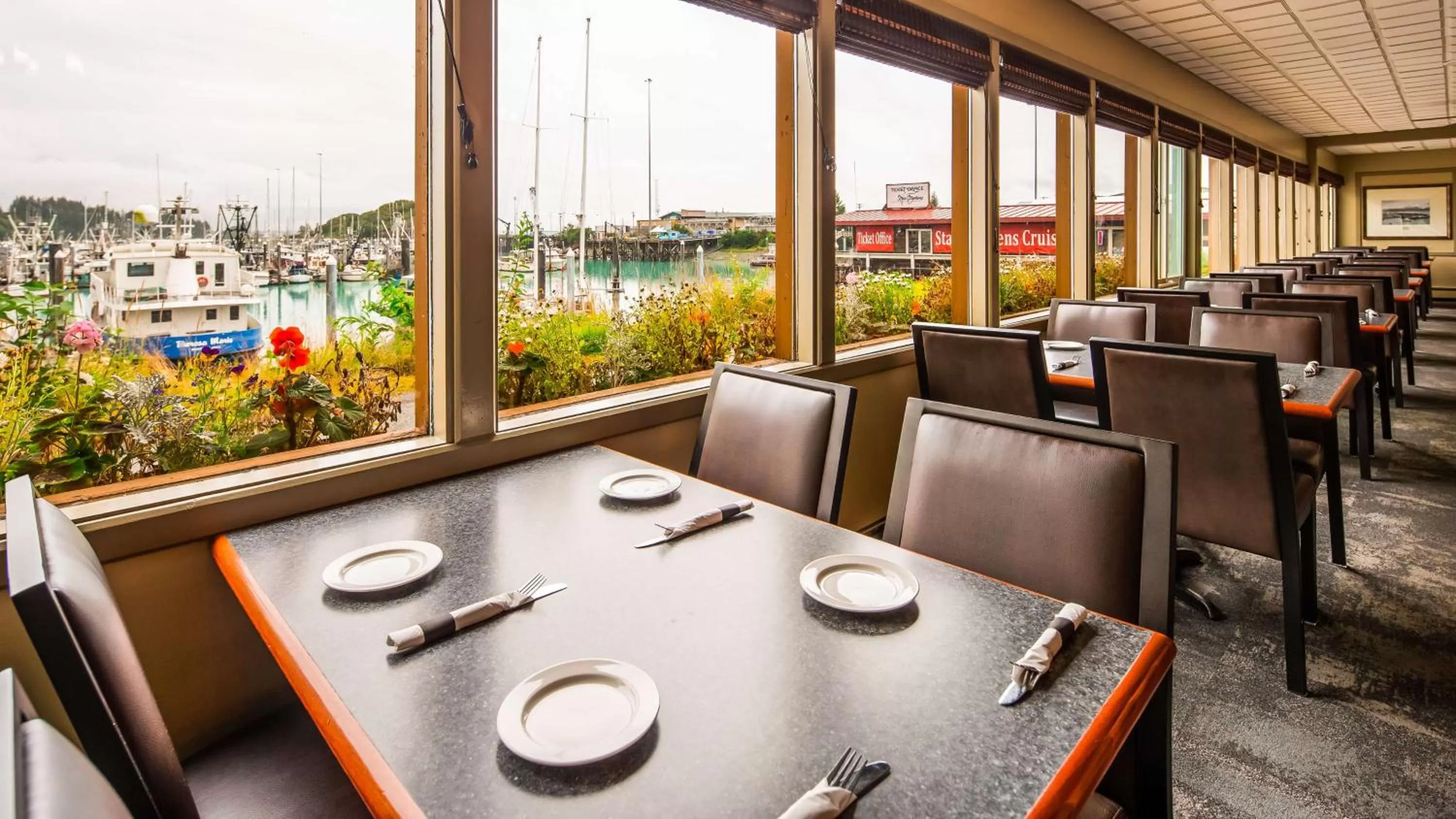 Restaurant/places to eat in Best Western Valdez Harbor Inn