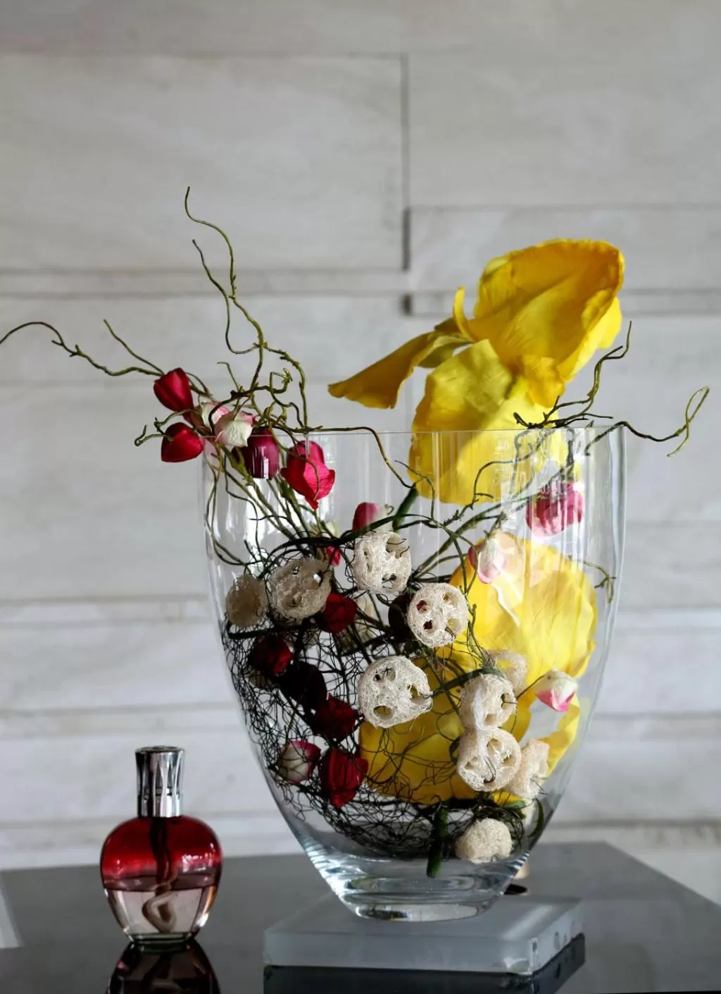 Decorative detail in Cosmopolitan Hotel