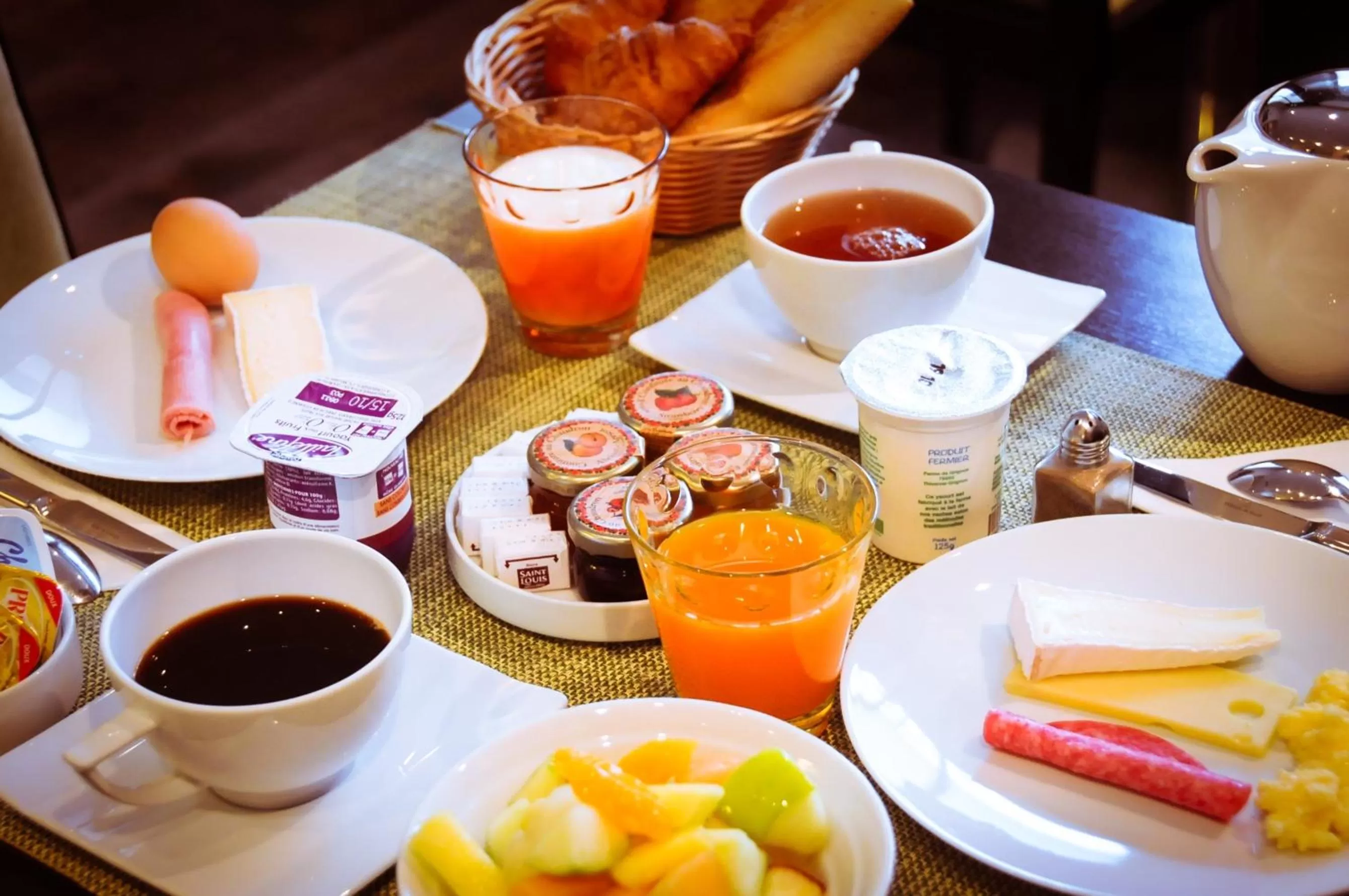 Food in Hôtel Marais Bastille