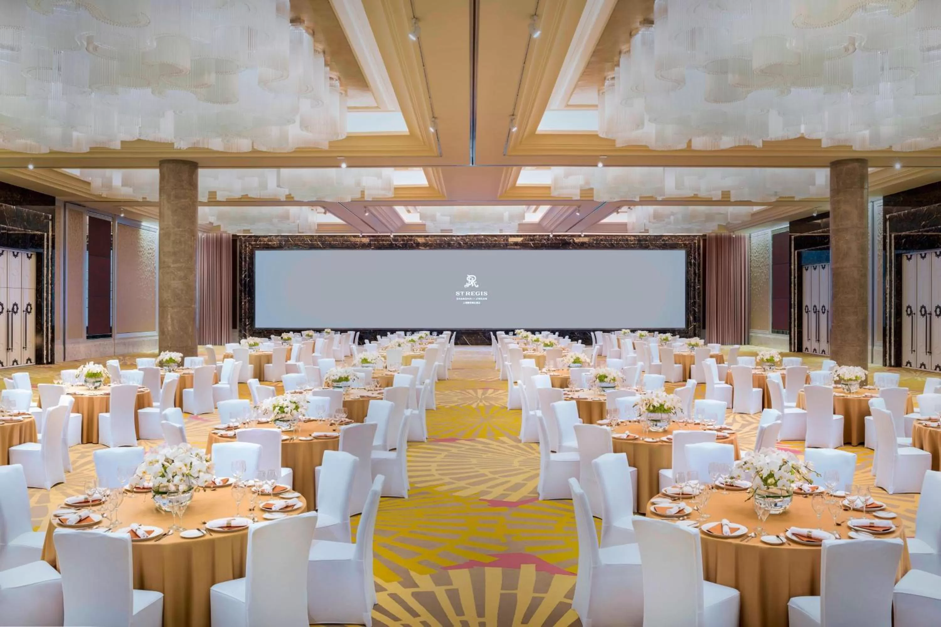 Meeting/conference room in The St Regis Shanghai Jingan