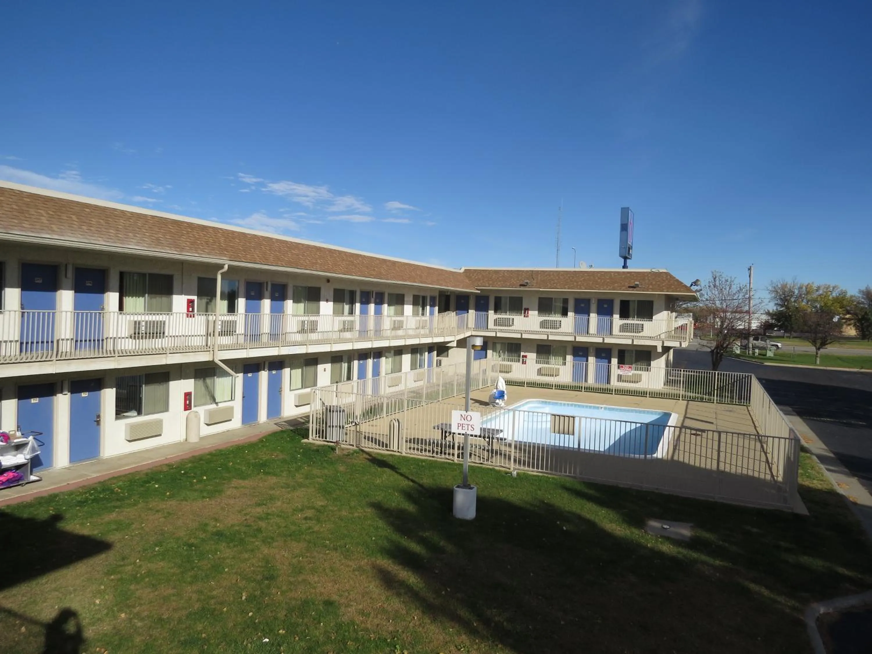 Swimming pool in Motel 6-Mitchell, SD