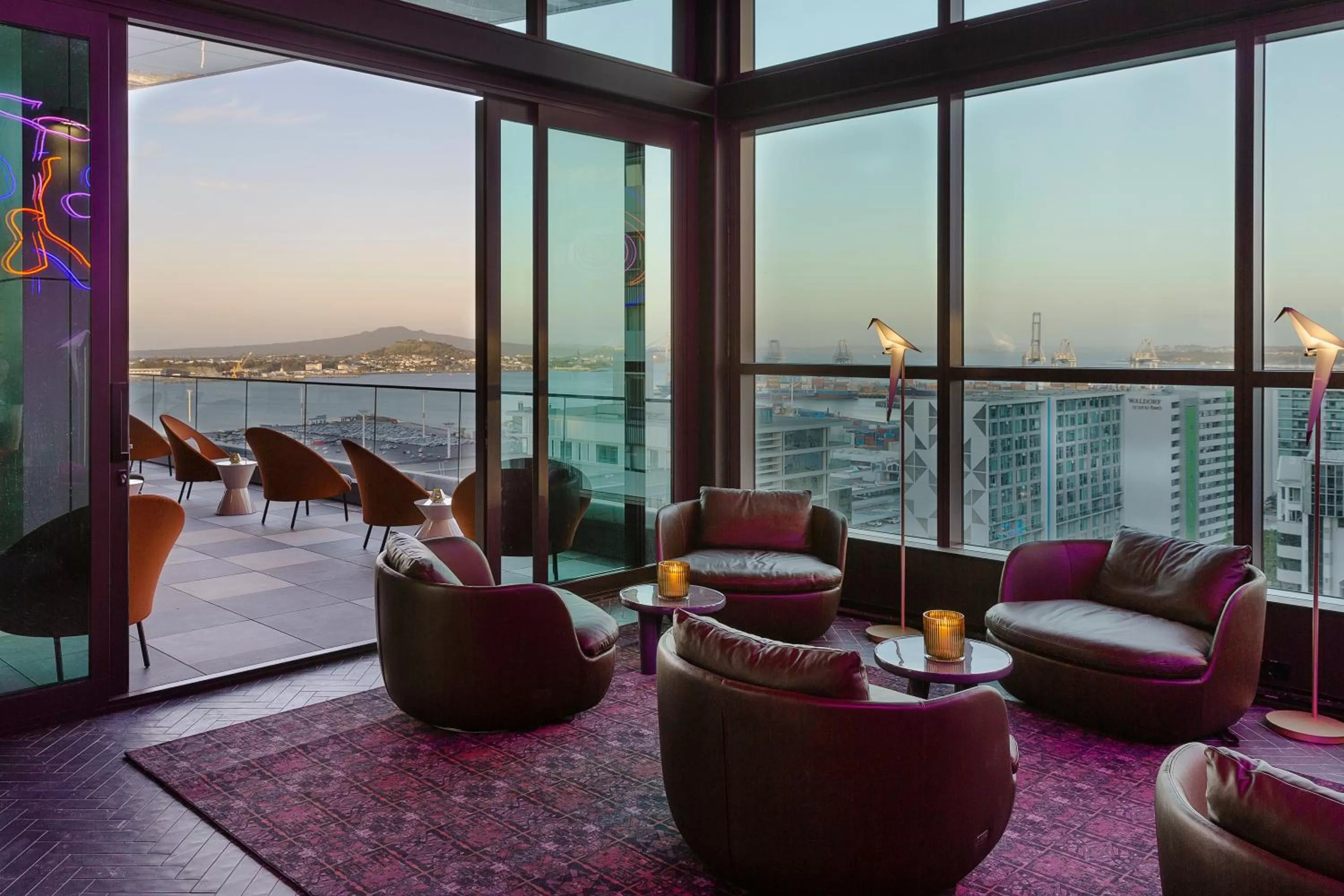 Nightclub / DJ in SO/ Auckland