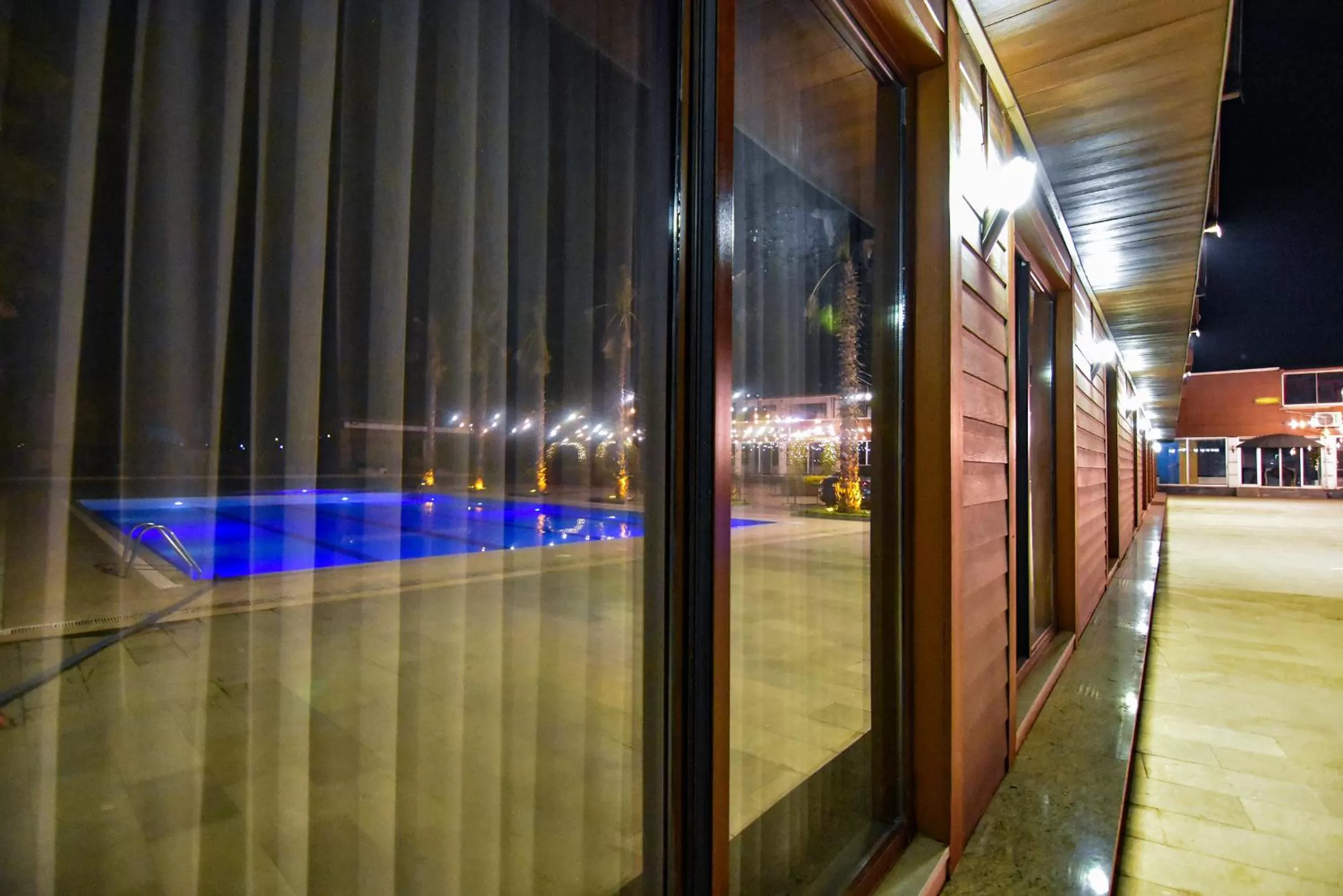 Pool view, Swimming Pool in Sandal Otel