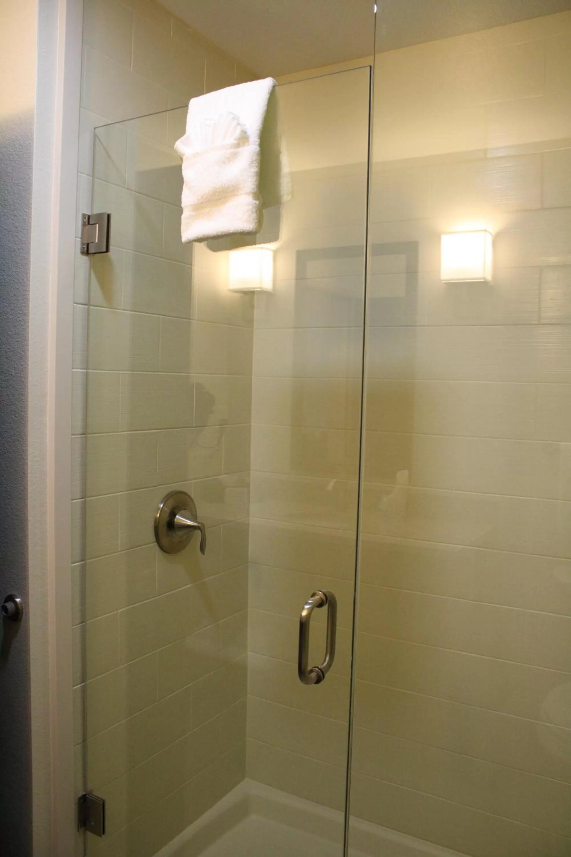 Shower in Sleep Inn Ellenboro Hwy 50