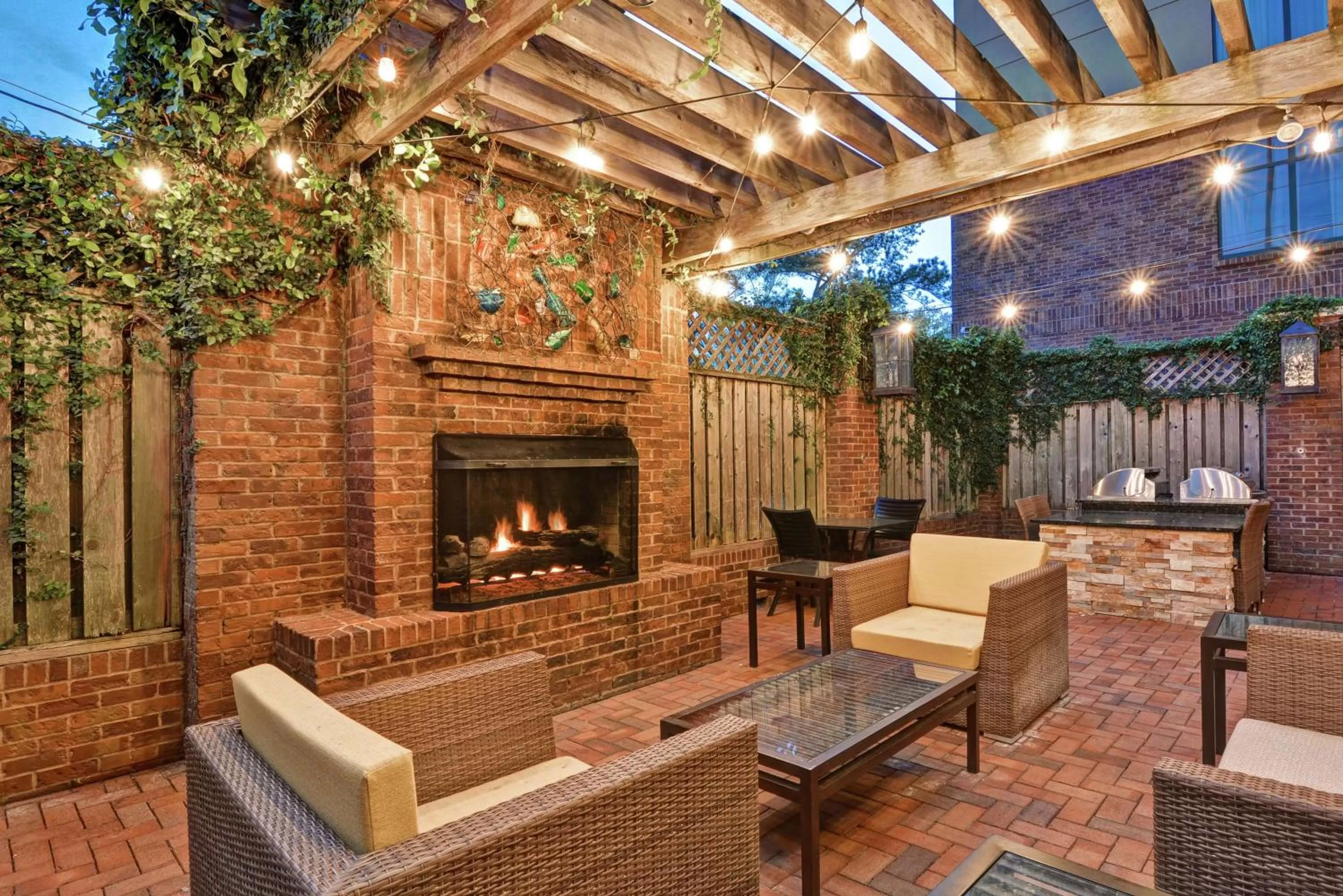 Patio in Homewood Suites Mobile East Bay/Daphne