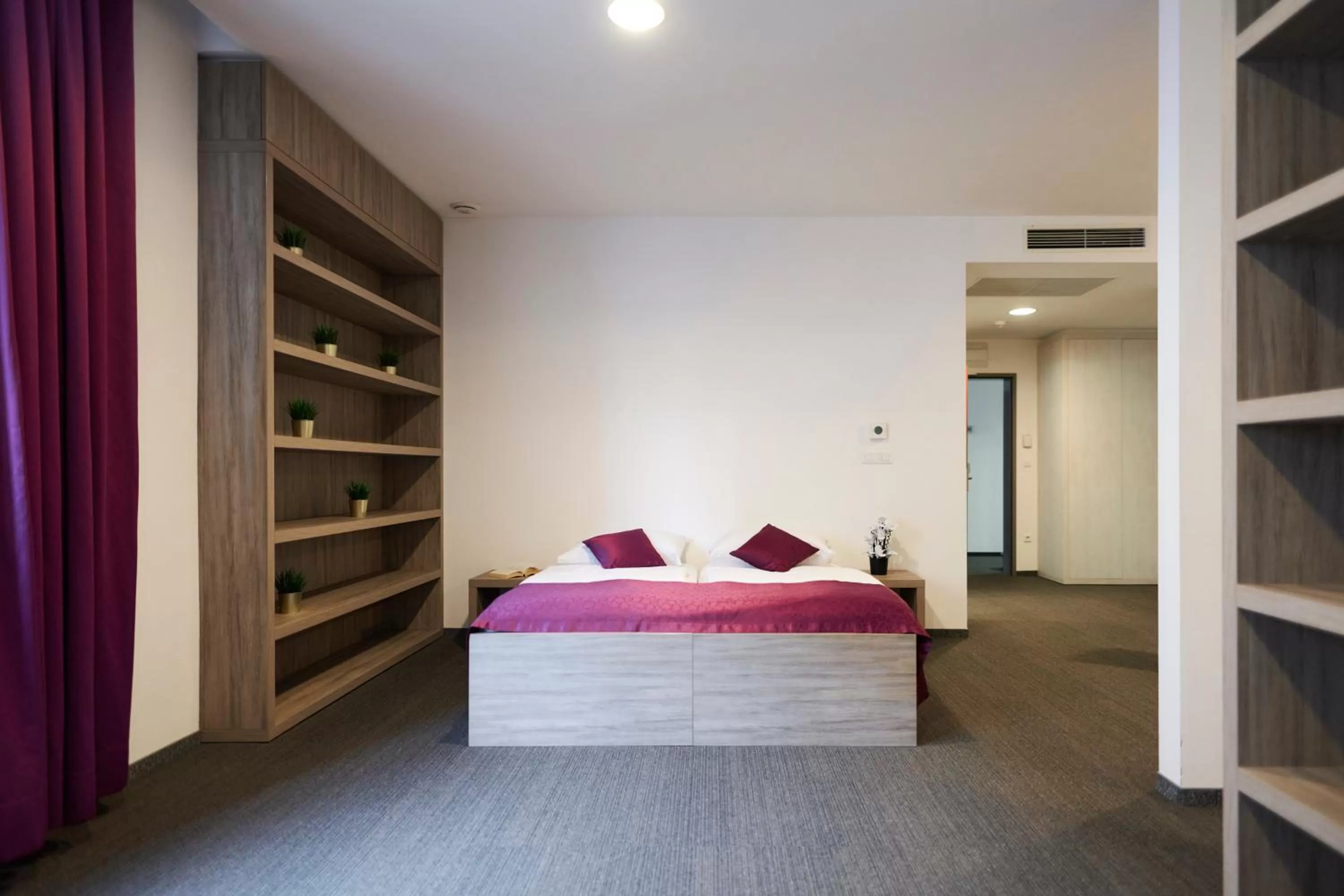 Bedroom, Bed in Hotel Meksiko