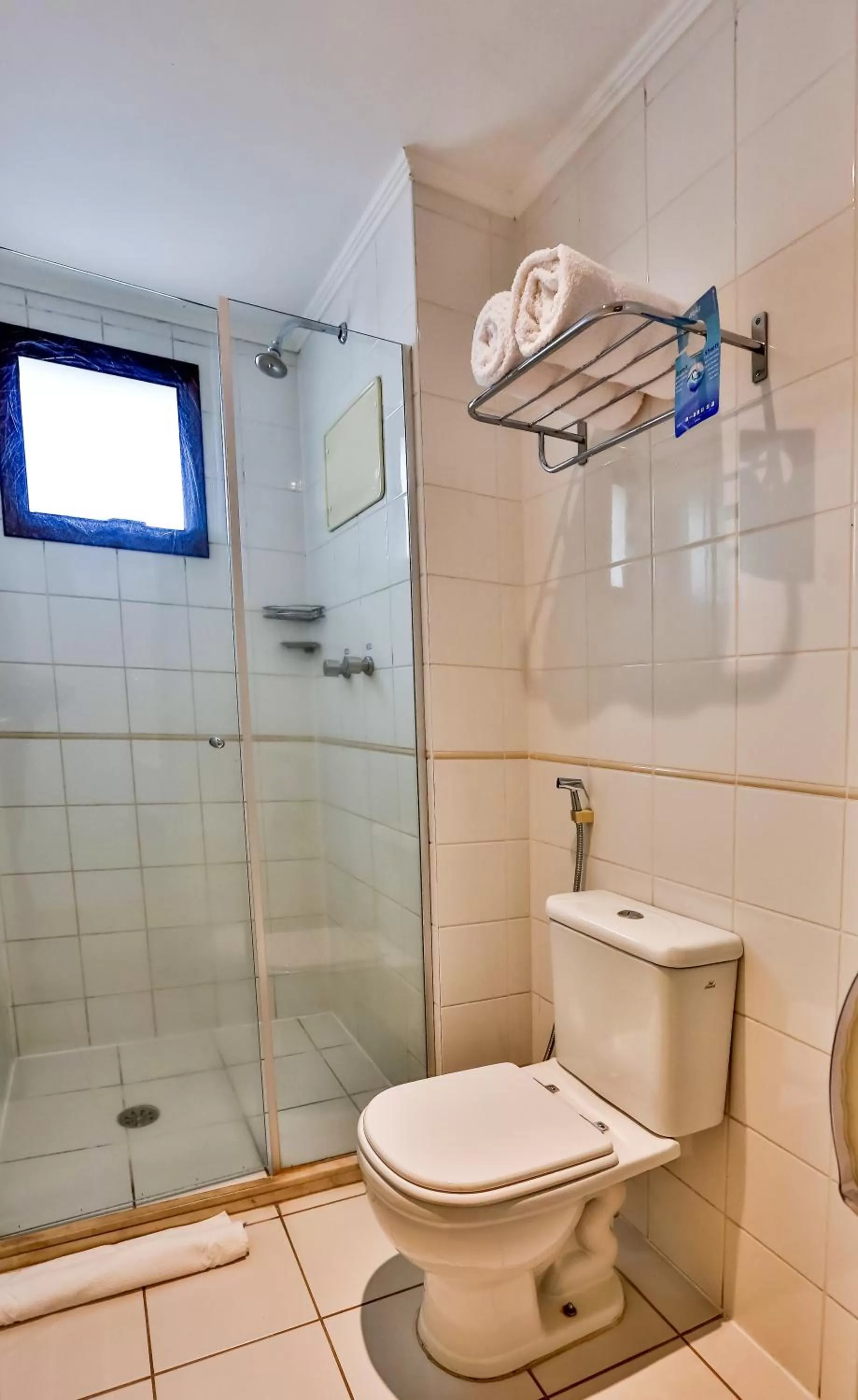 Shower in Quality Suites Vila Olimpia