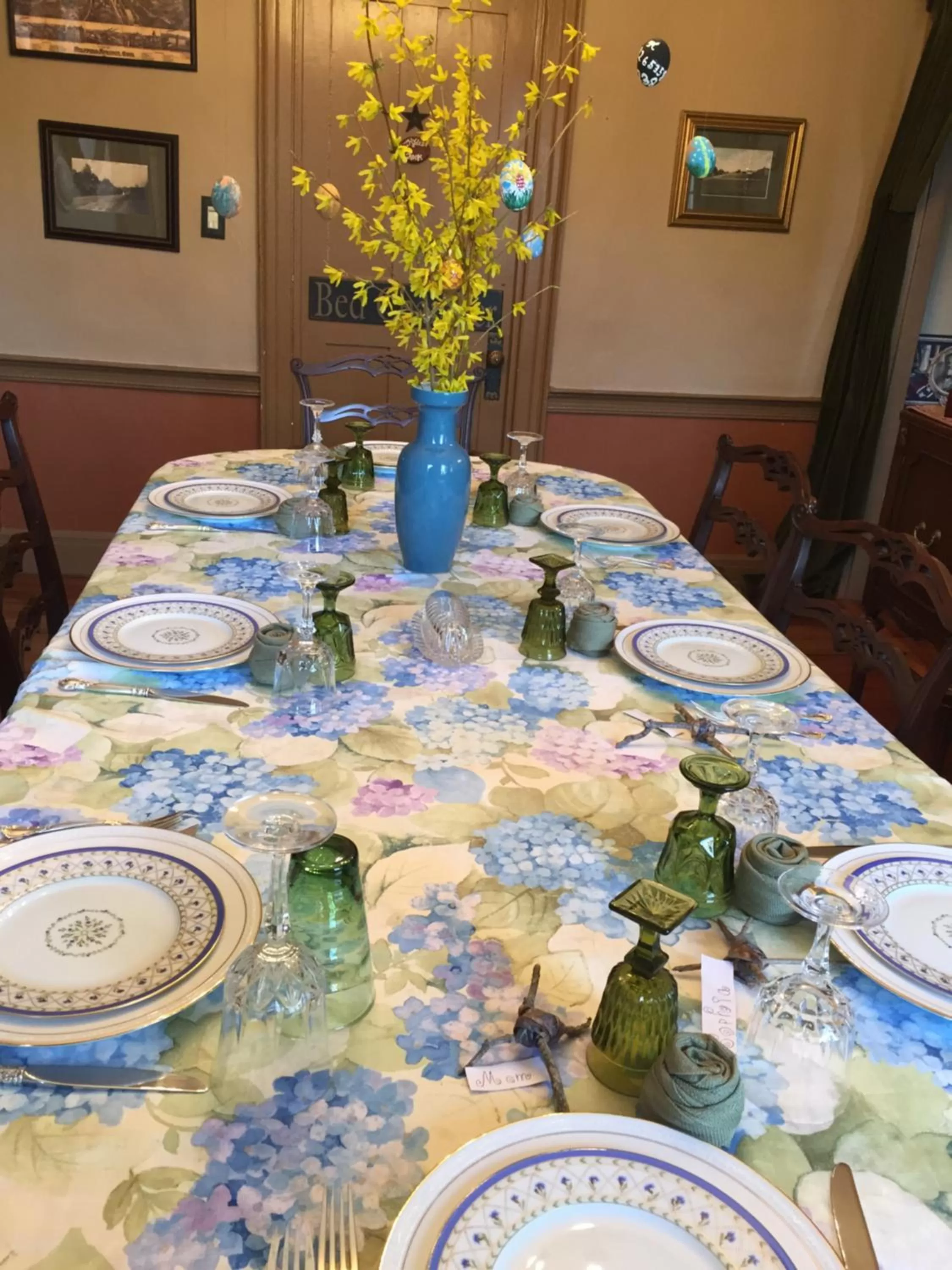 Coffee/tea facilities in Innkeeper's Place B&B