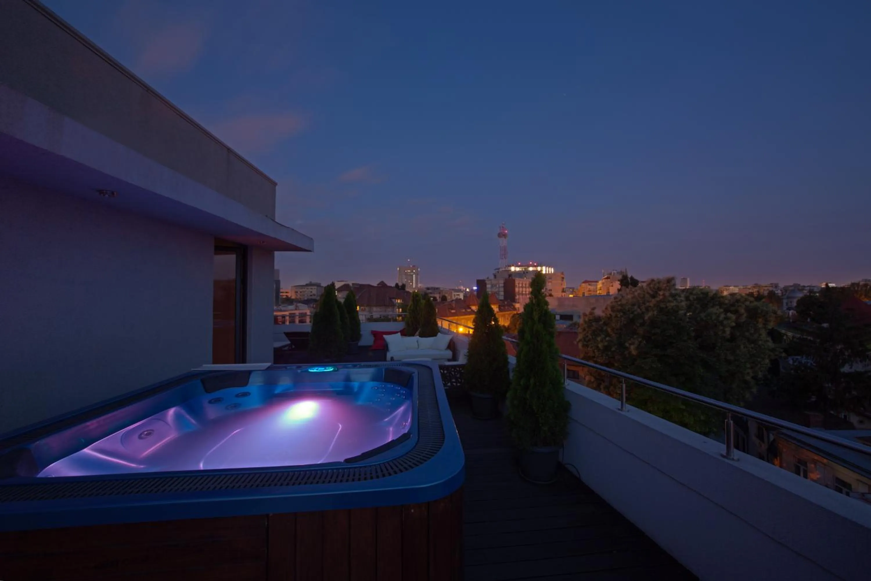 Communal lounge/ TV room in Sarroglia Hotel