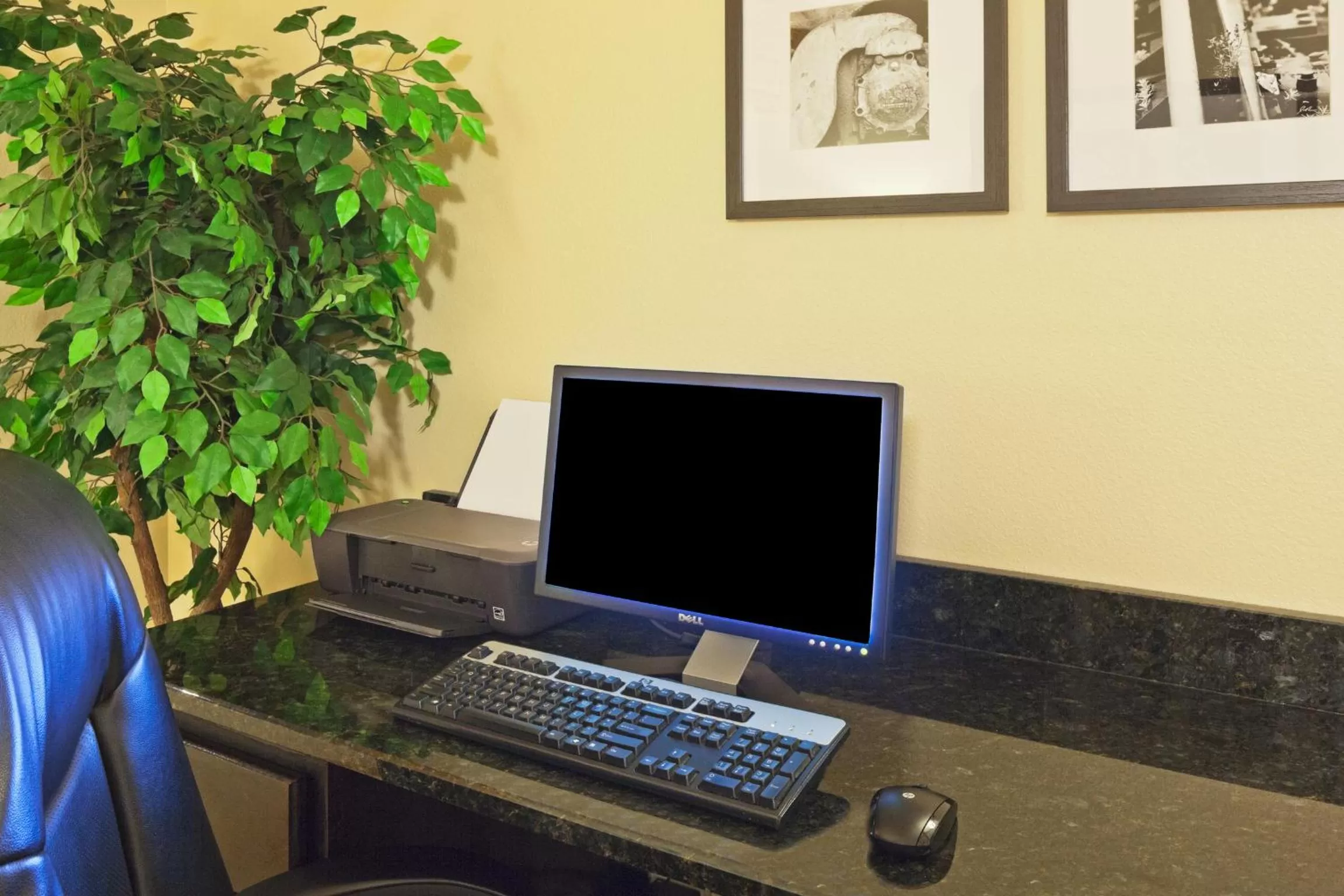 Business facilities in Country Inn & Suites by Radisson Kenosha - Pleasant Prairie