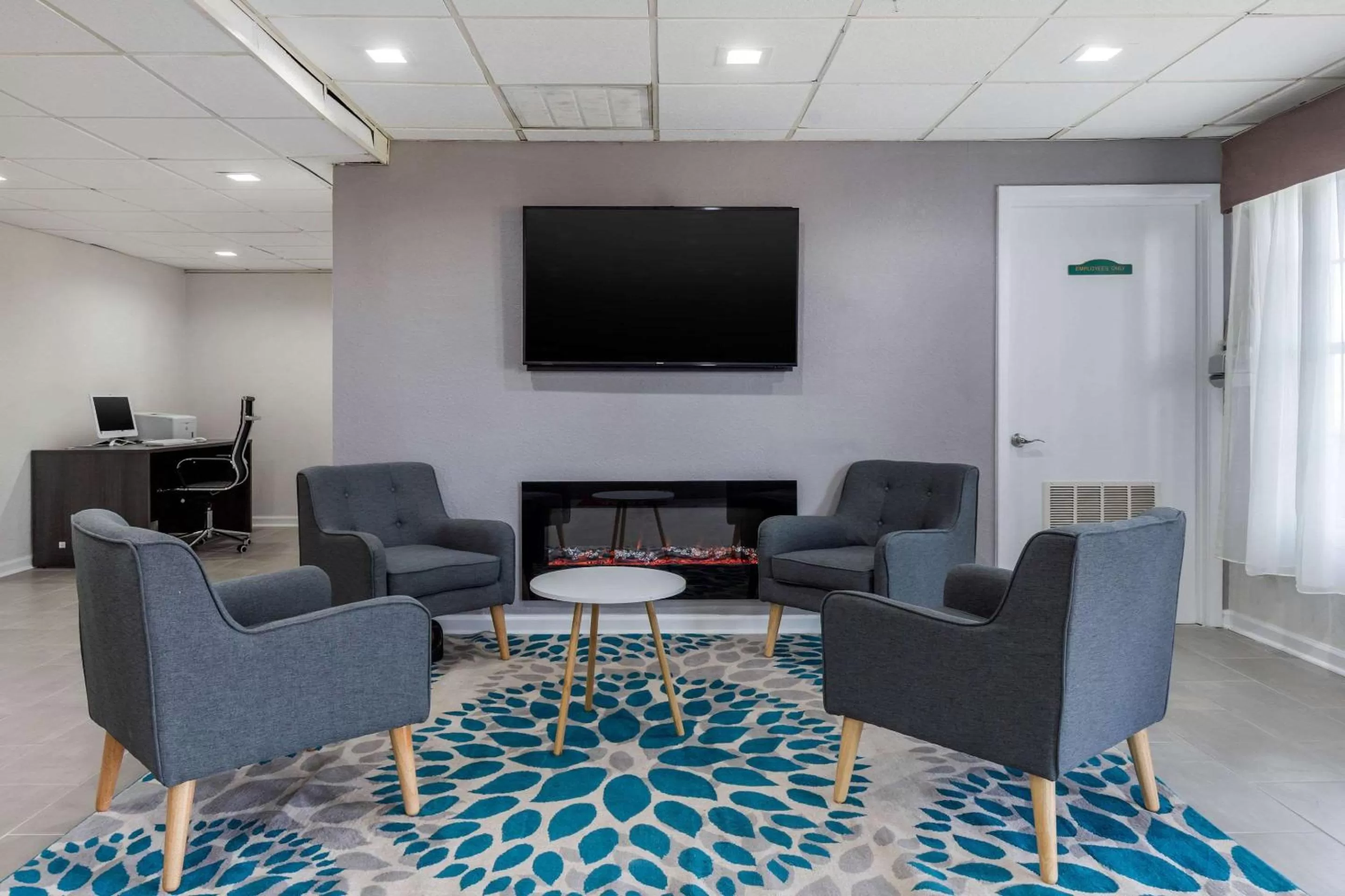 Lobby or reception, Seating Area in Econo Lodge at the University