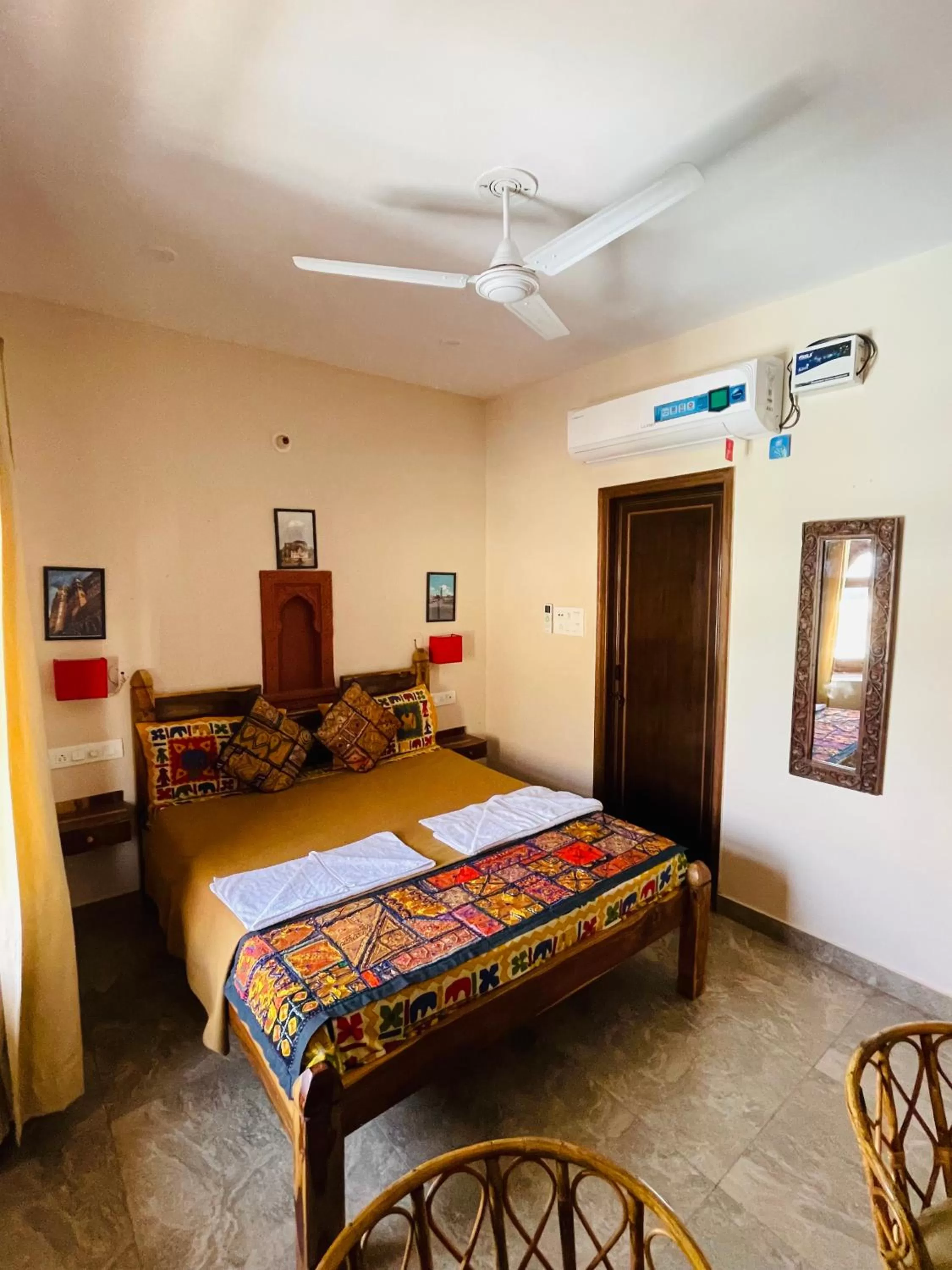 Photo of the whole room, Bed in Corsican Haveli