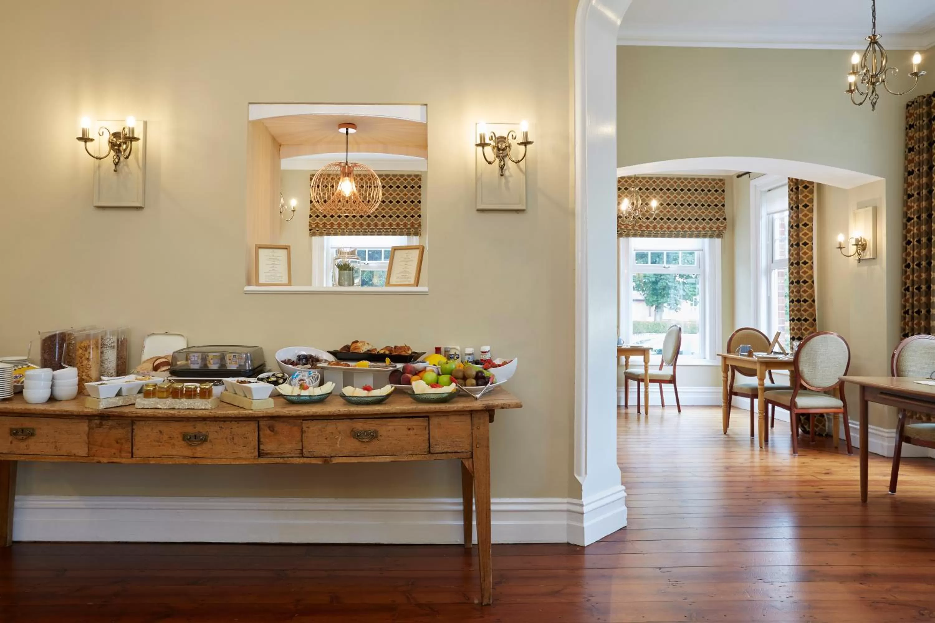 Buffet breakfast in Sentry Mead Hotel