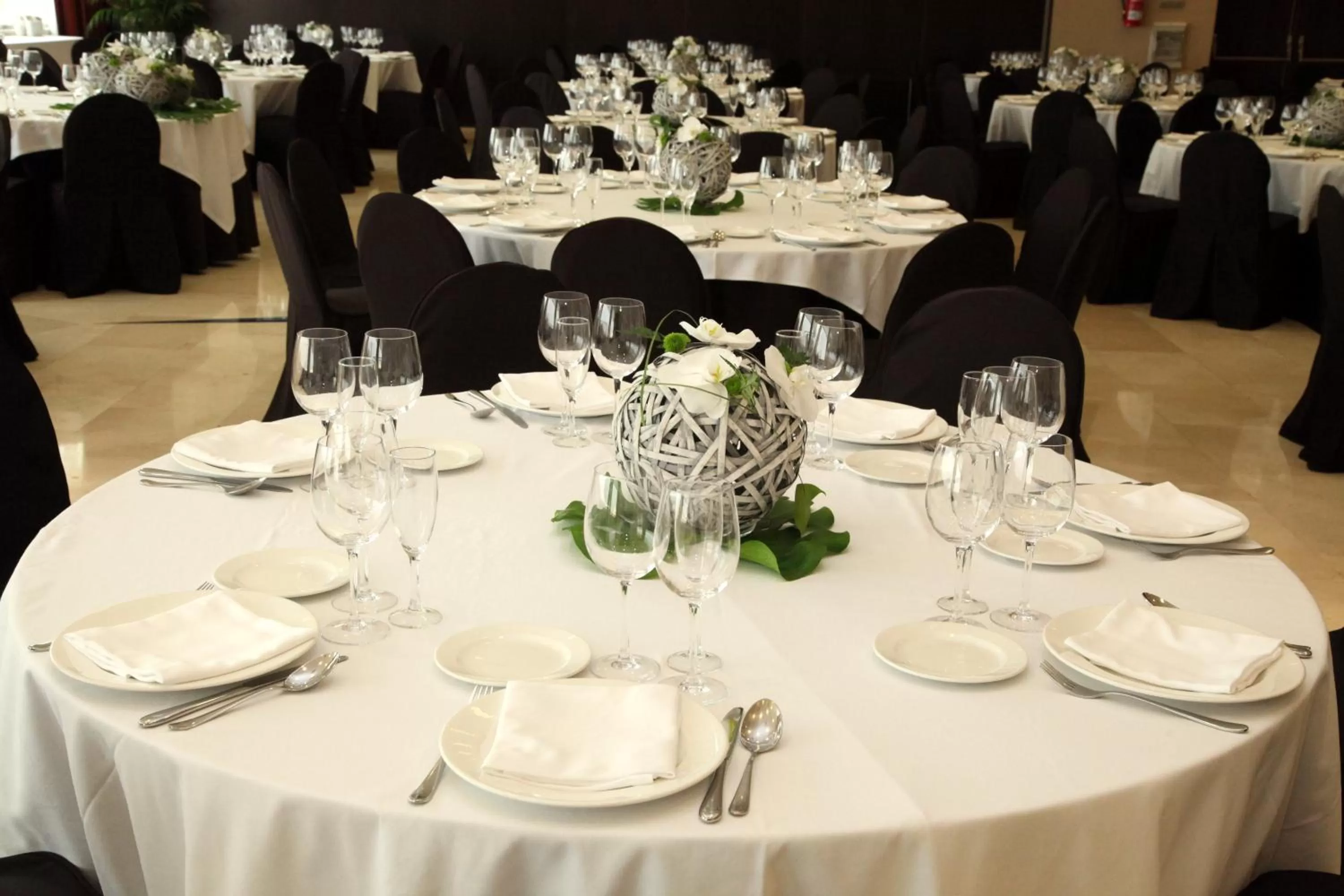 Restaurant/places to eat in Hotel URH Palacio de Oriol