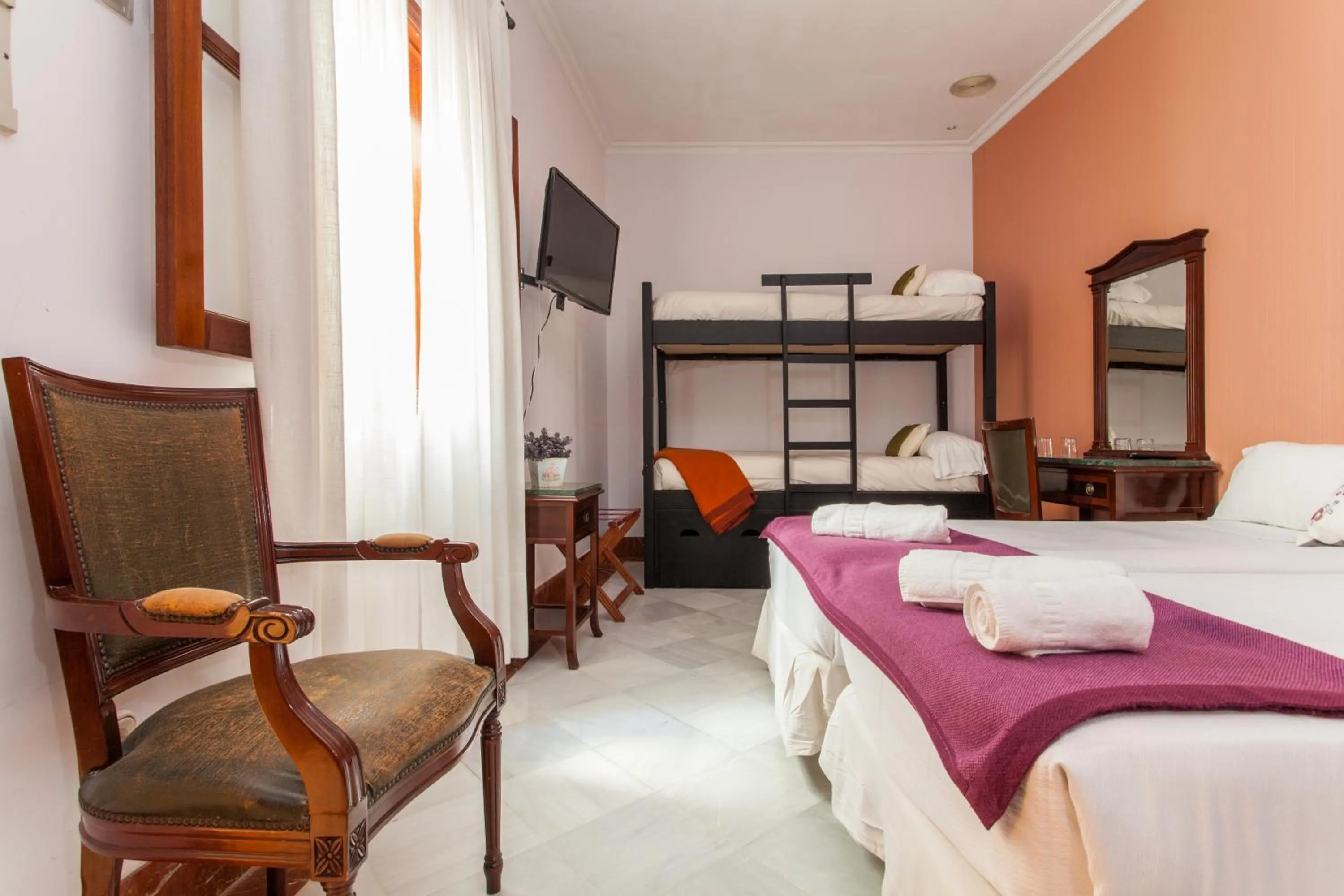 Day, Bed in Hotel Baco