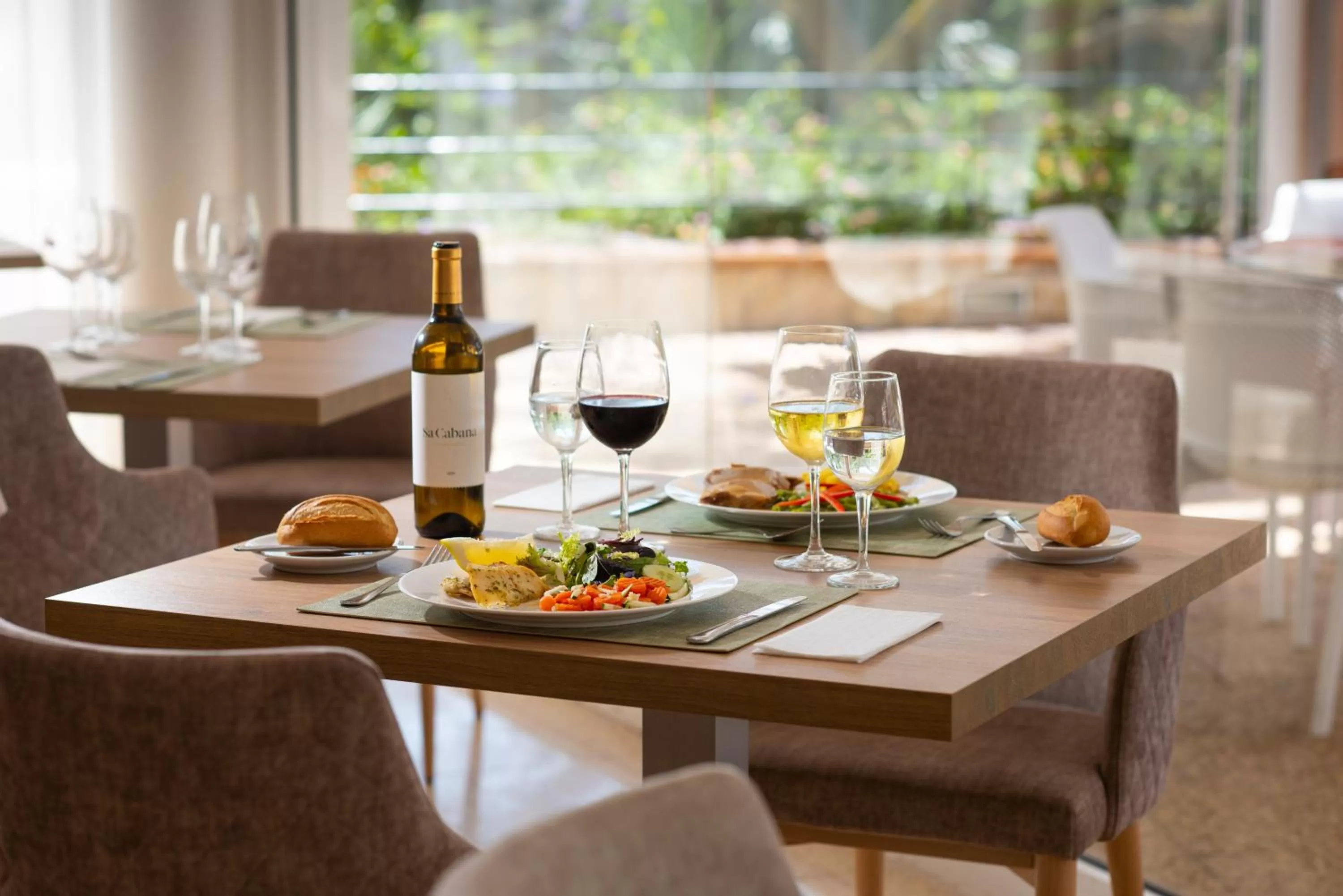 Dining area in Valentin Park Club