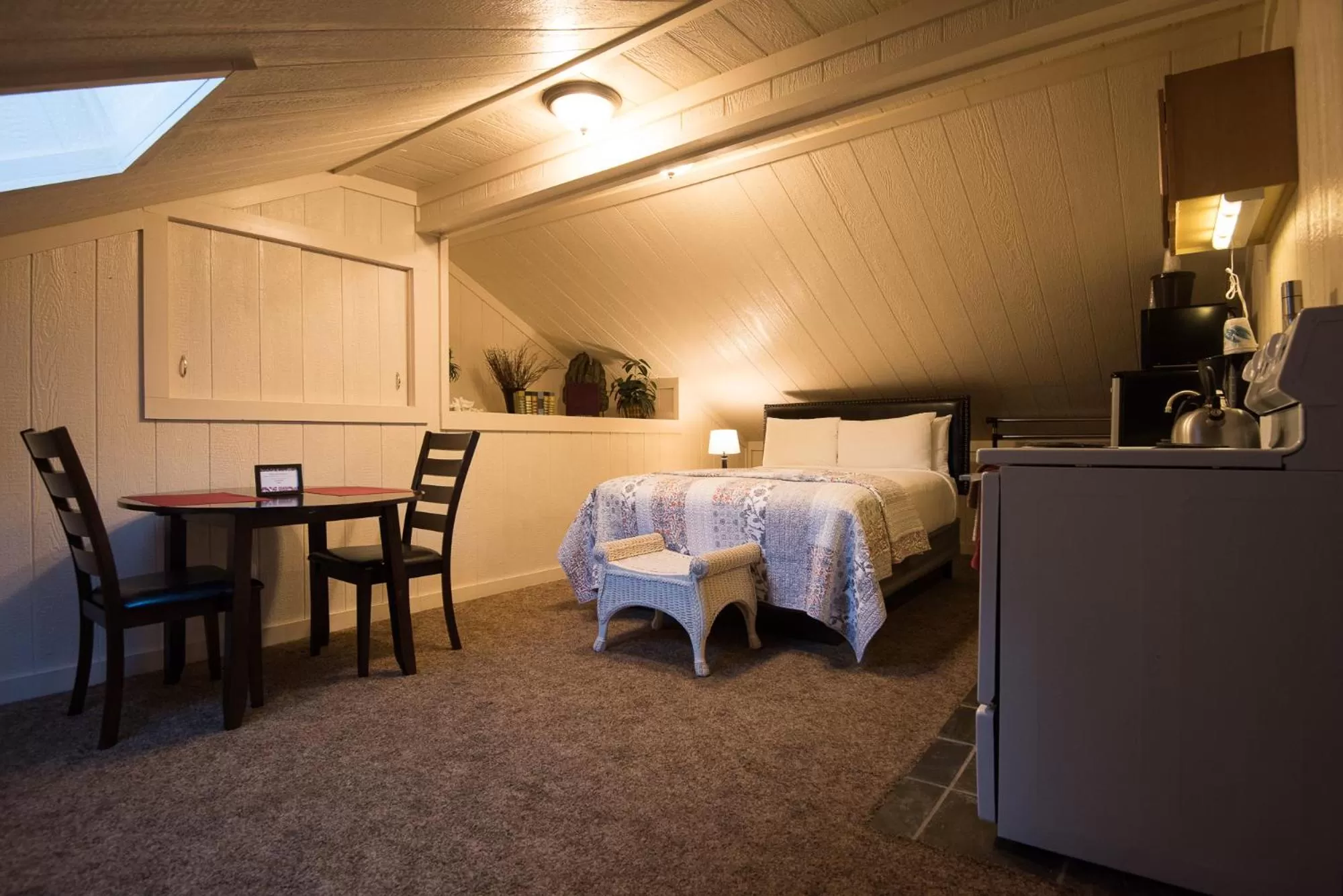Bed in Timber Ridge Lodge Ouray