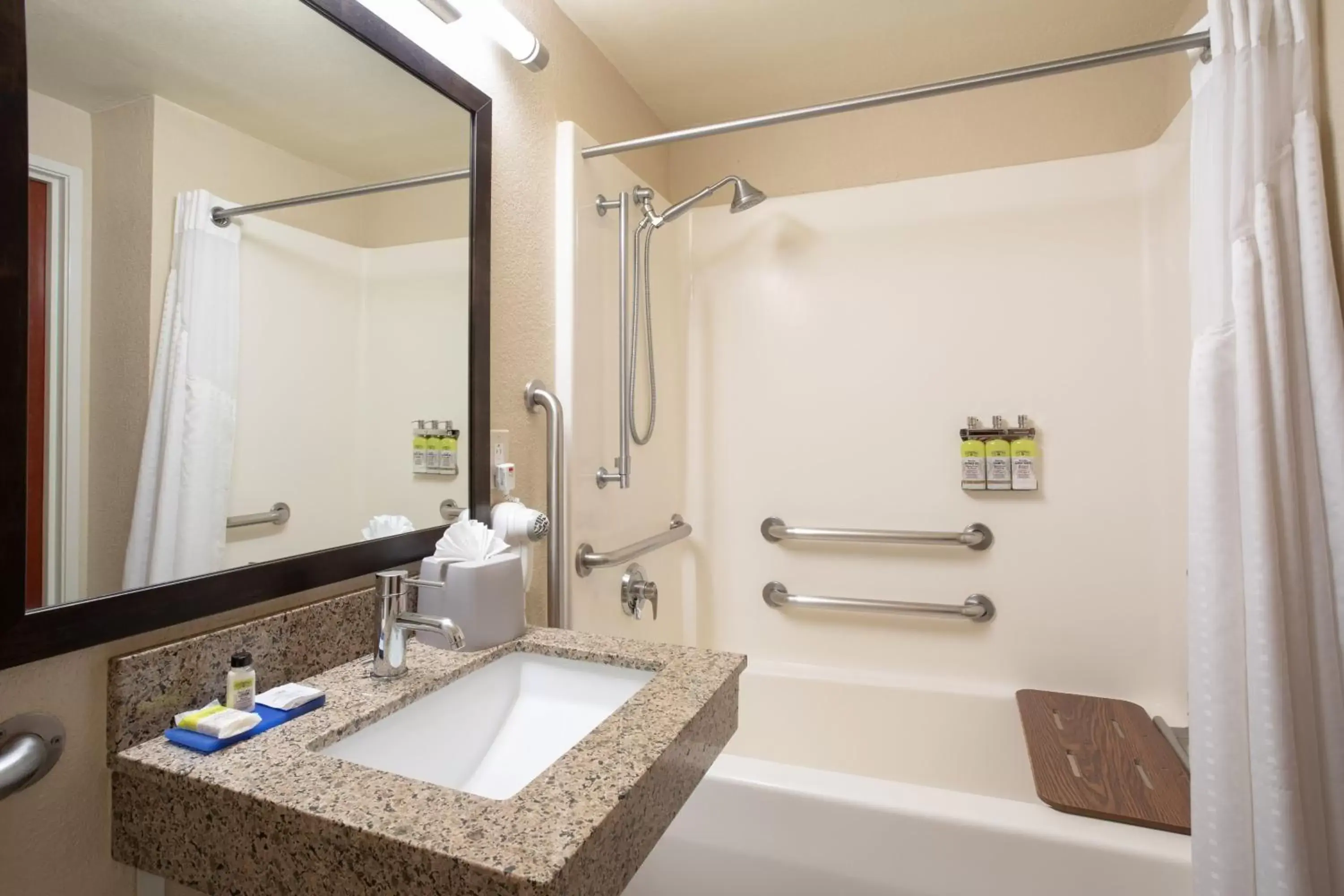 Standard King Room with Mobility Accessible Tub in Holiday Inn Express Hotel & Suites Littleton by IHG Standard King Room with Mobility Accessible Tub in Holiday Inn Express Hotel & Suites Littleton by IHG
