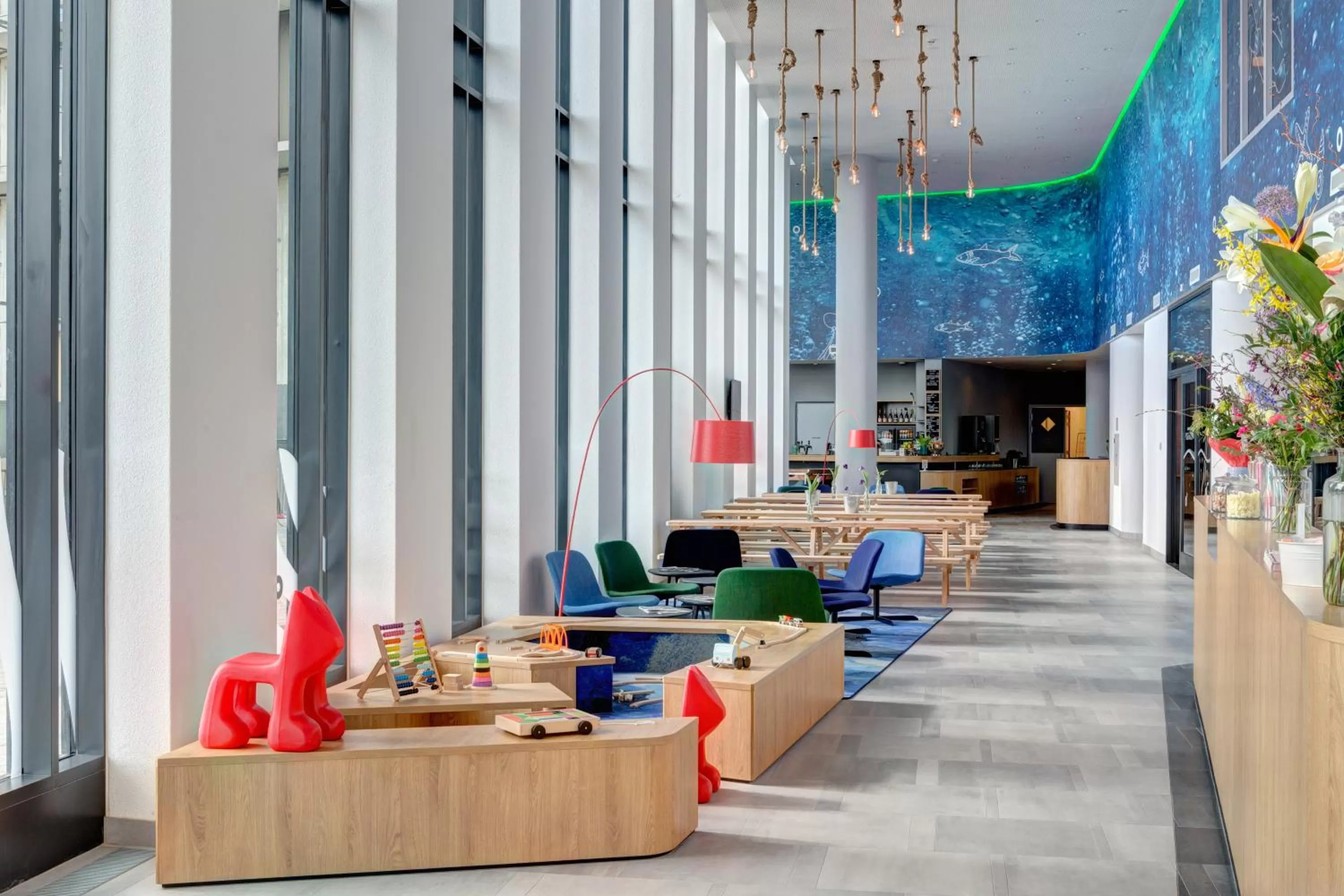 Lobby or reception in MEININGER Hotel Amsterdam Amstel