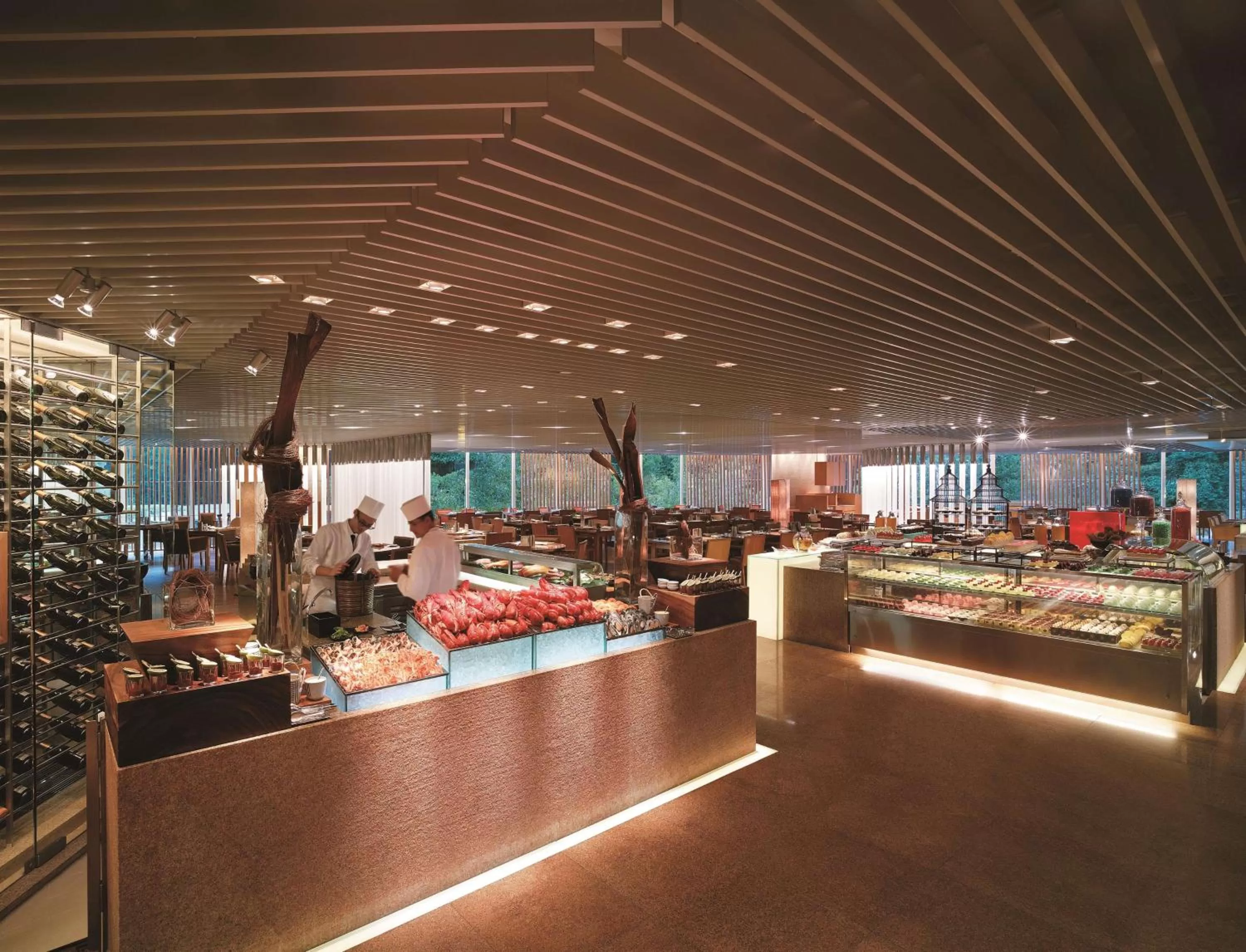 Restaurant/places to eat in Island Shangri-La, Hong Kong