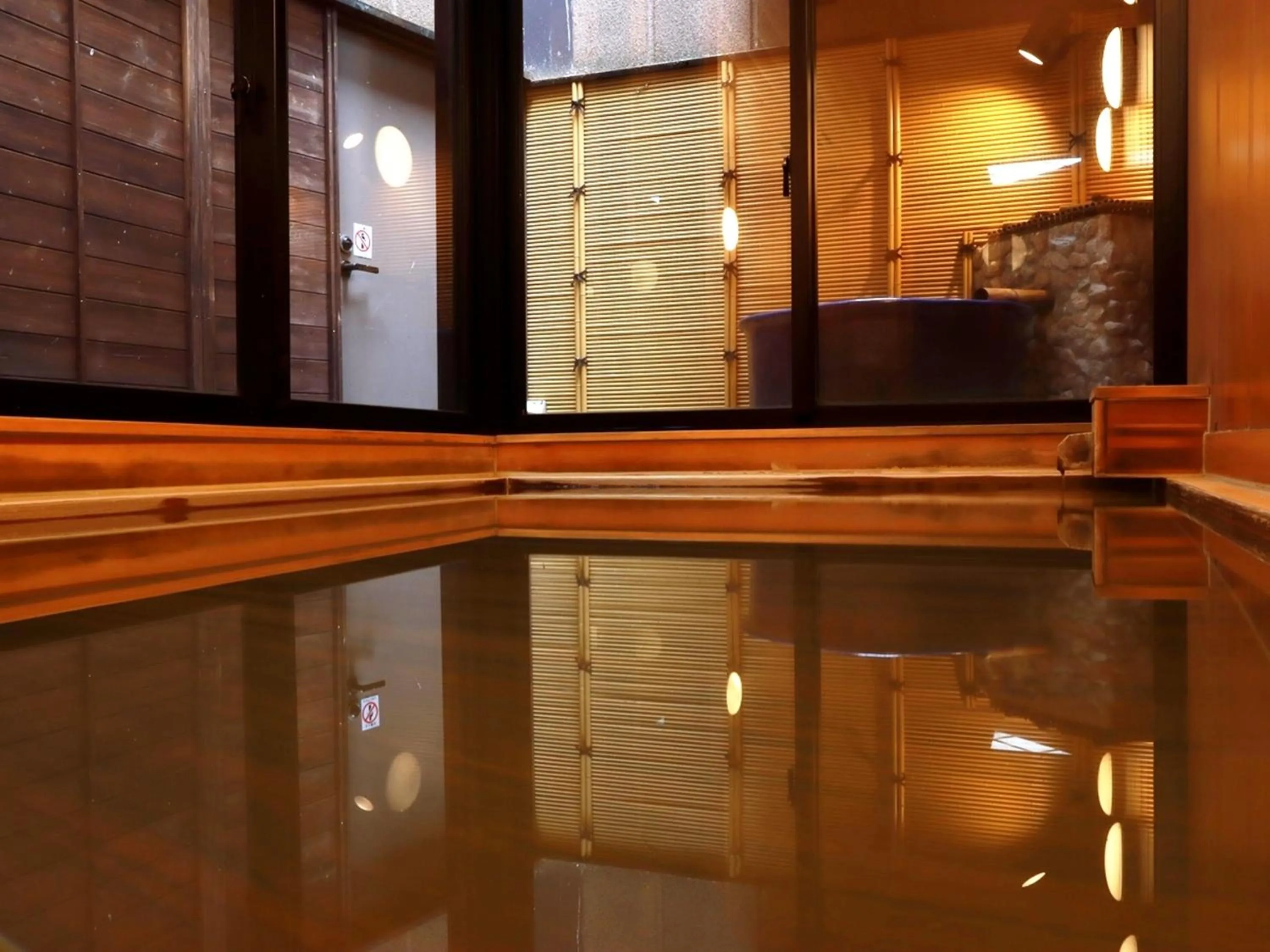 Hot Spring Bath in Ryokan Tanabe 旅館田邊