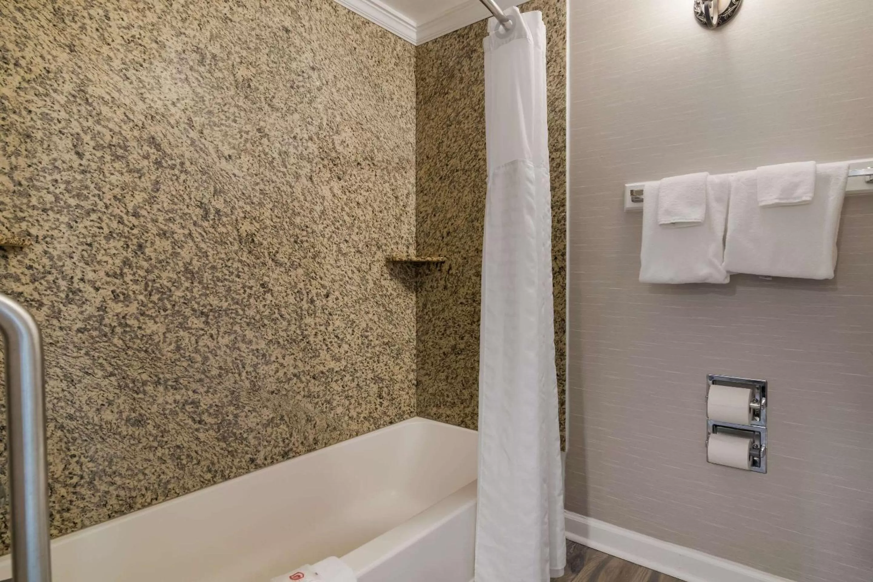 Bedroom in Comfort Inn & Suites Plattsburgh - Morrisonville